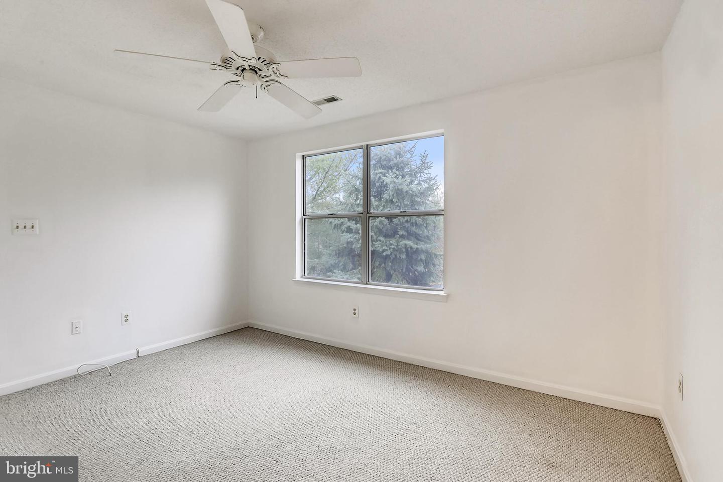 10010 Vanderbilt Cir #11-9