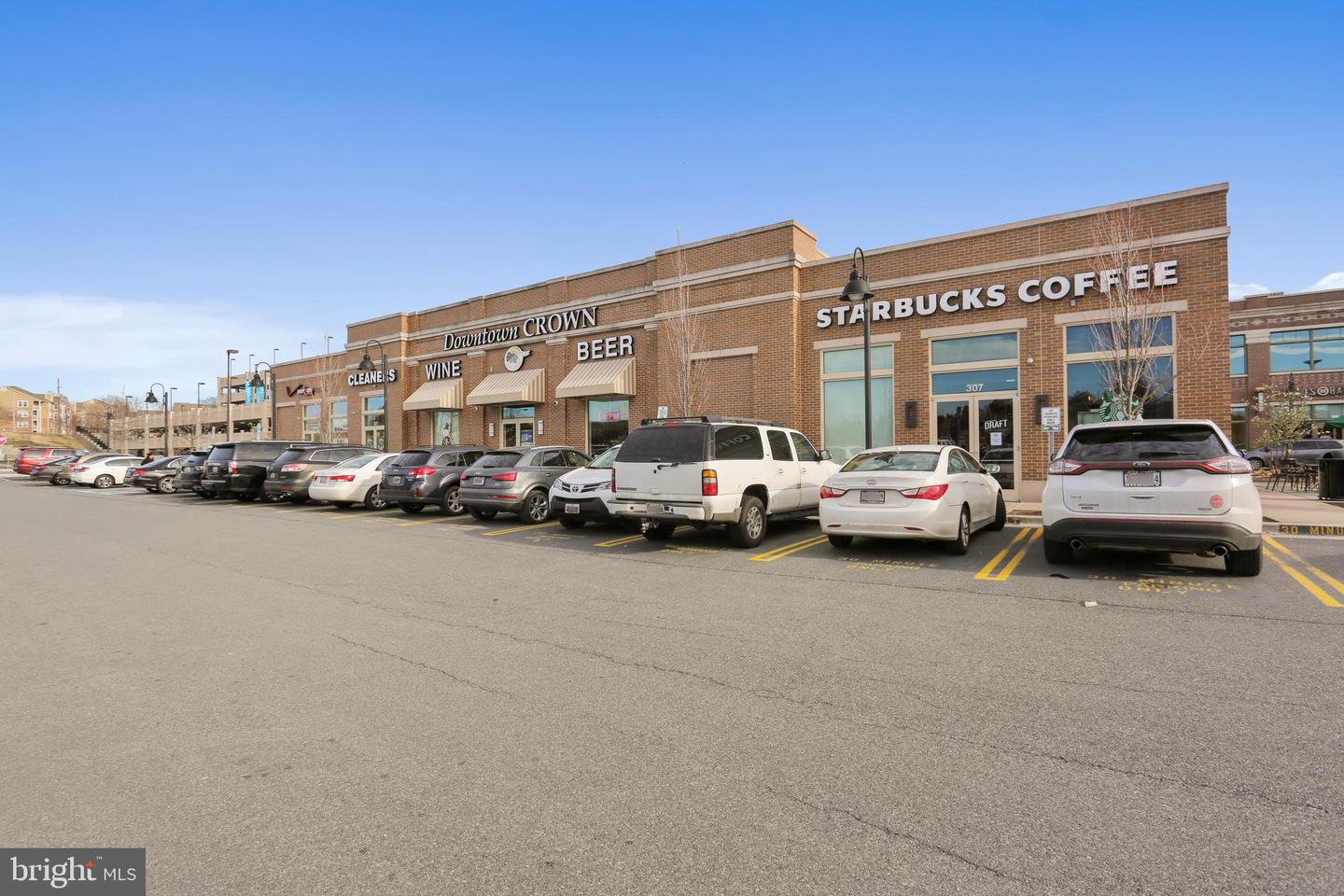 10010 Vanderbilt Cir #11-9