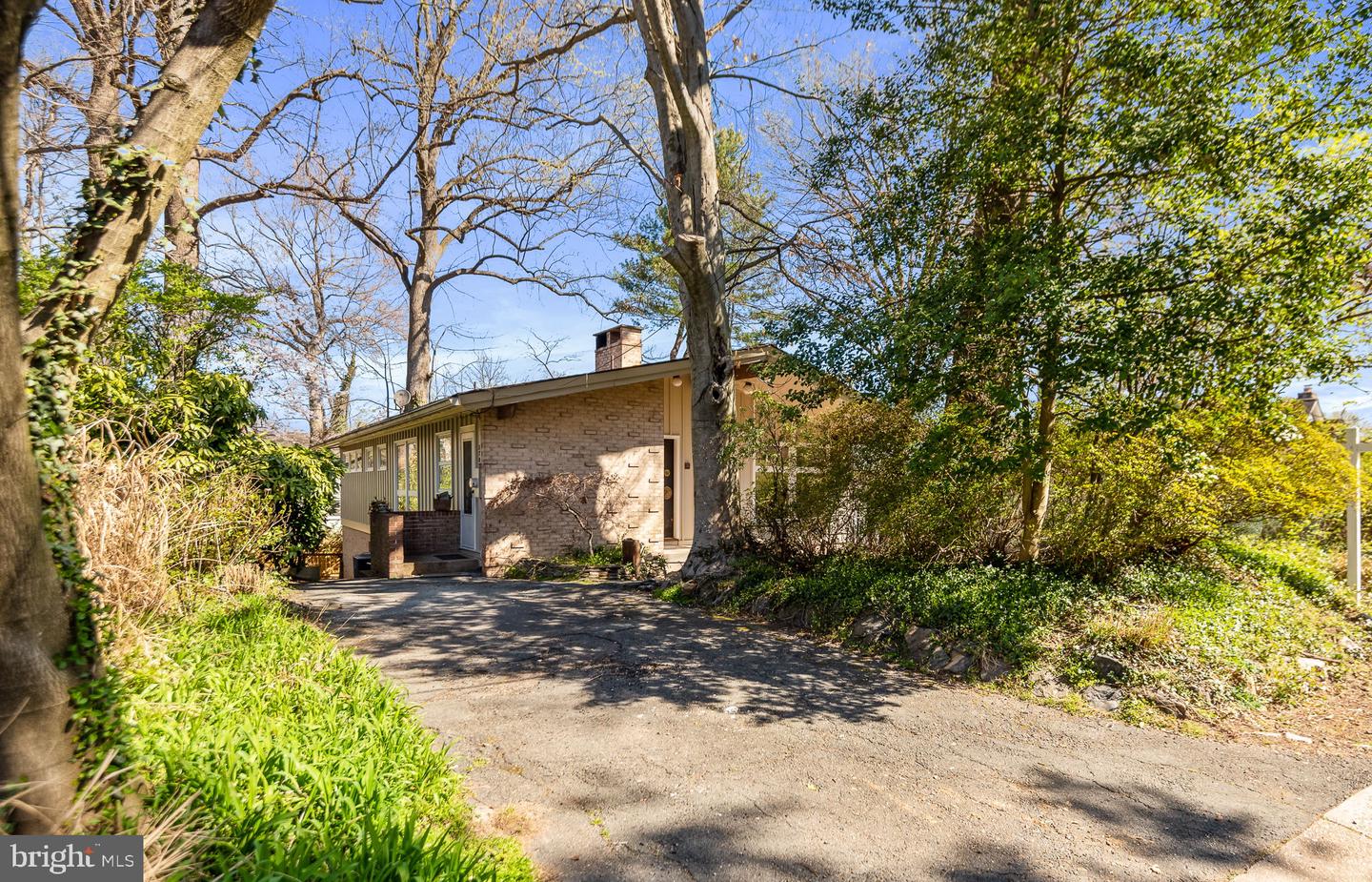 3701 Husted Dr