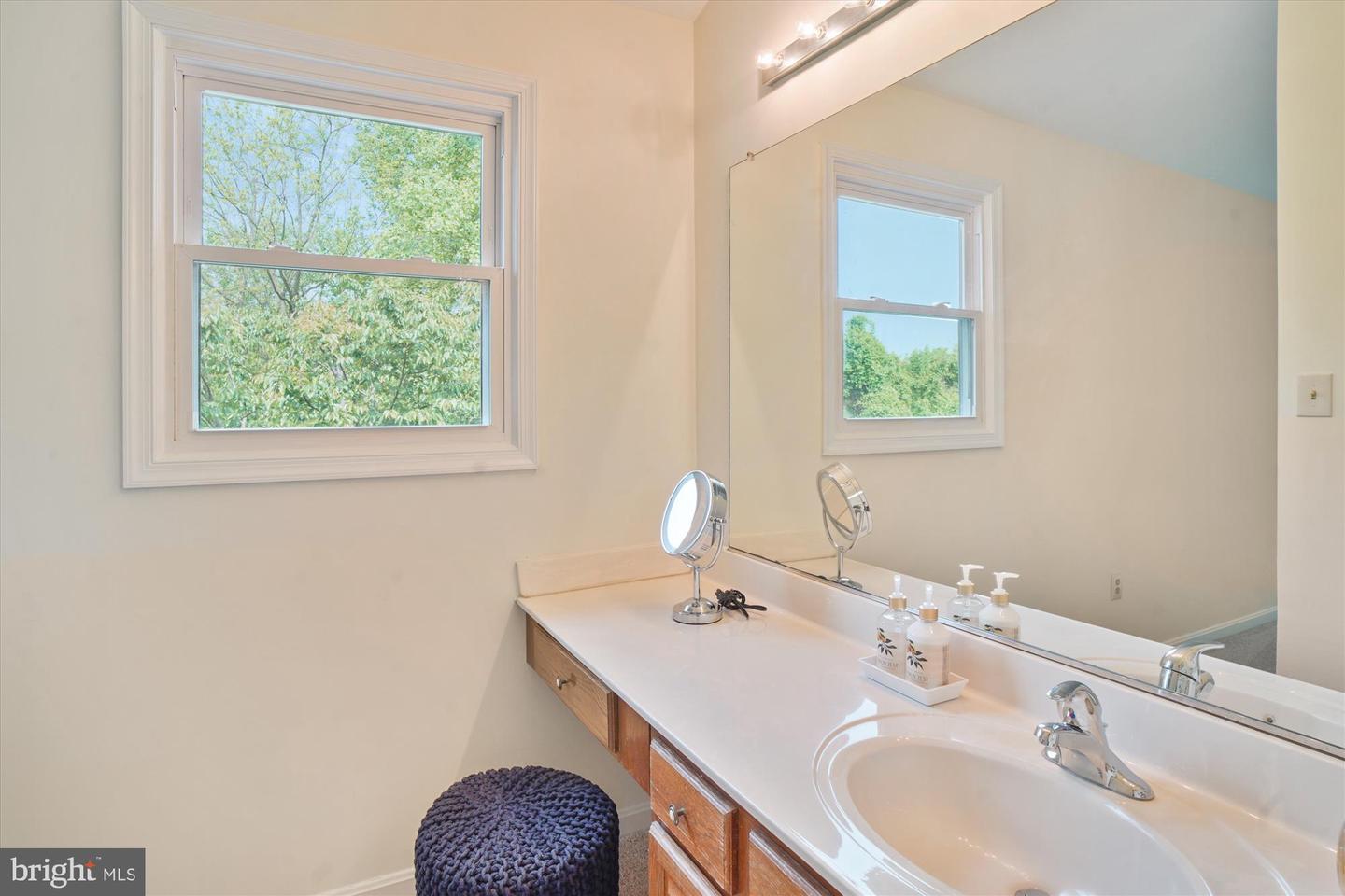 15632 Cliff Swallow Way