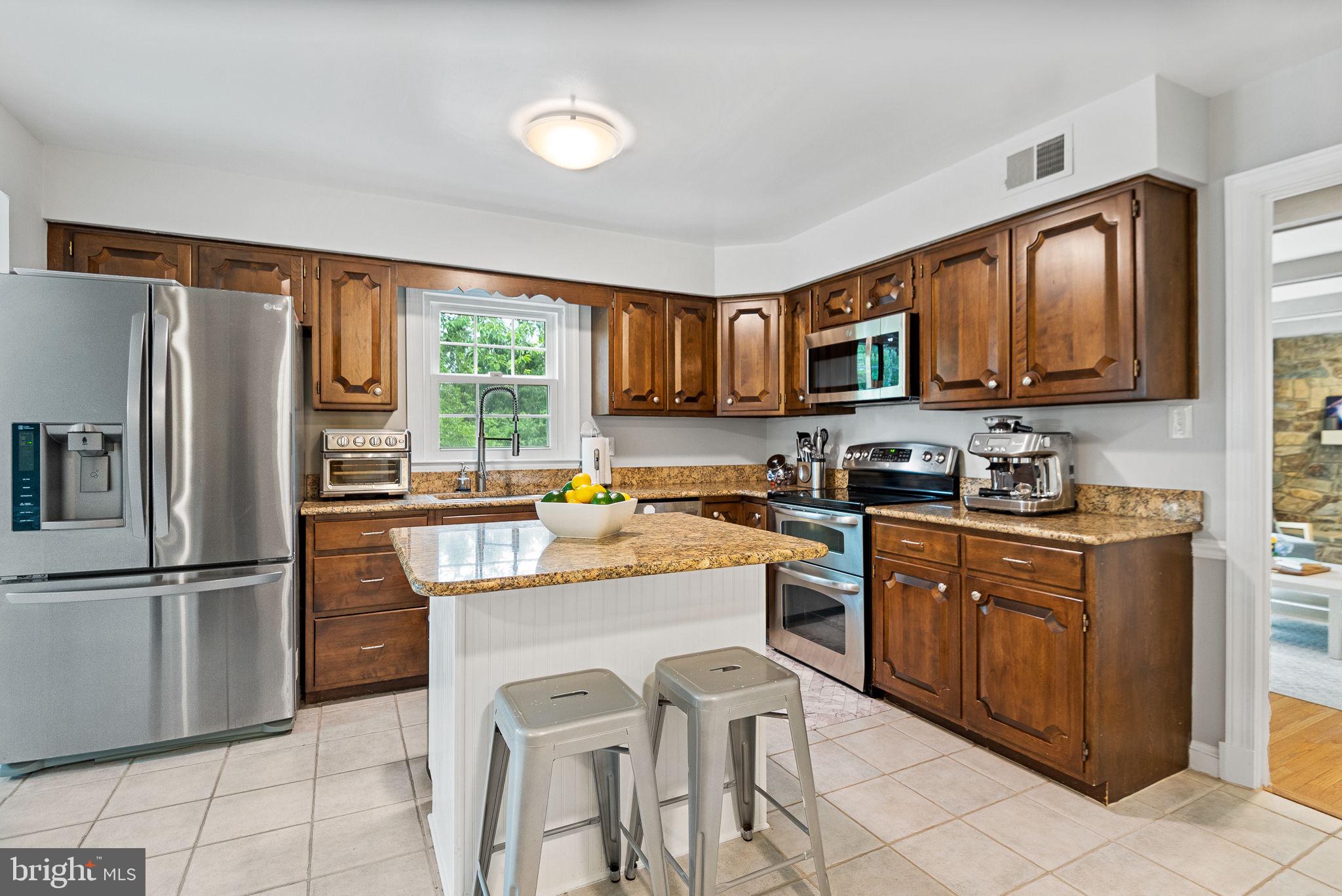 1 Glenhurst Ct