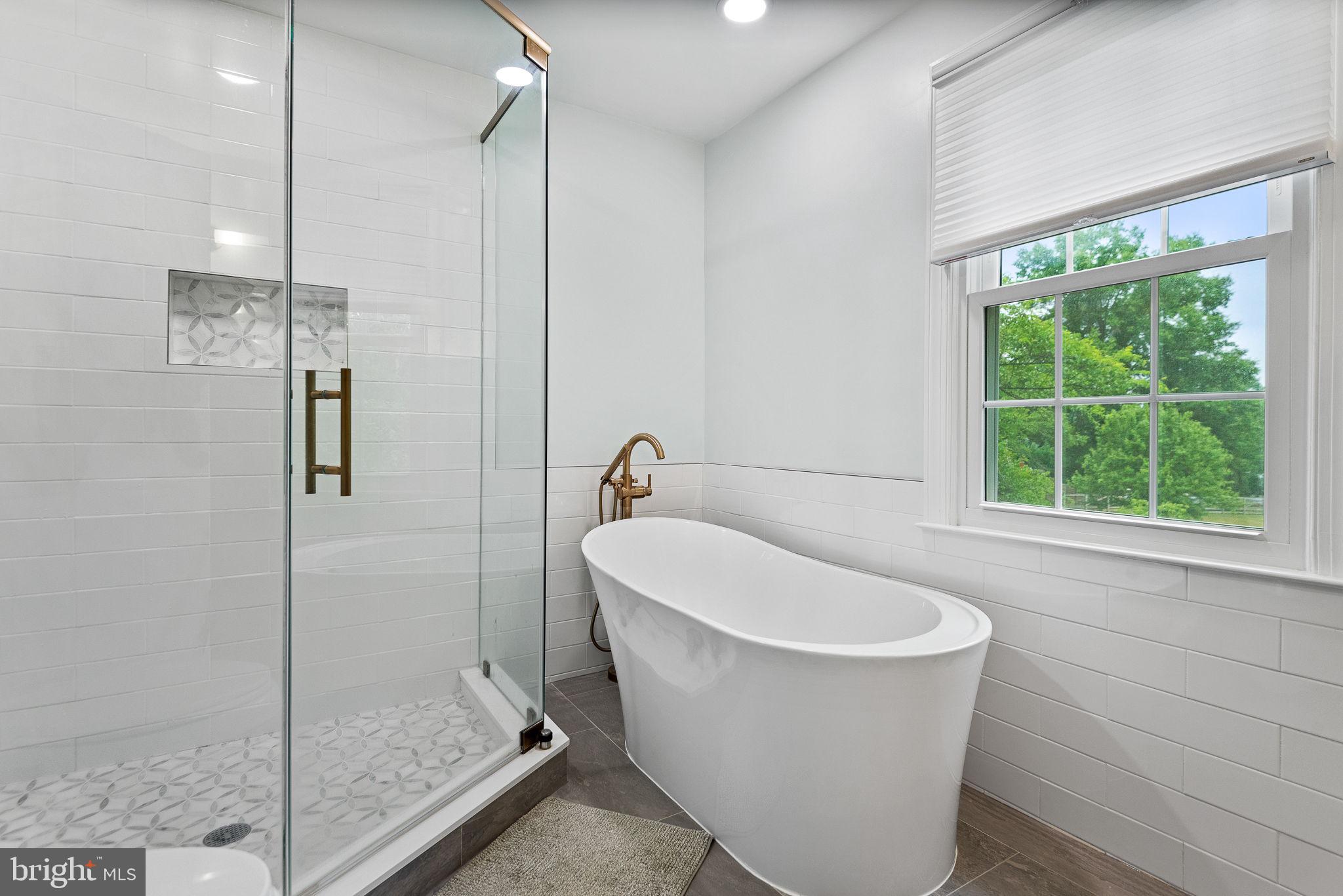1 Glenhurst Ct