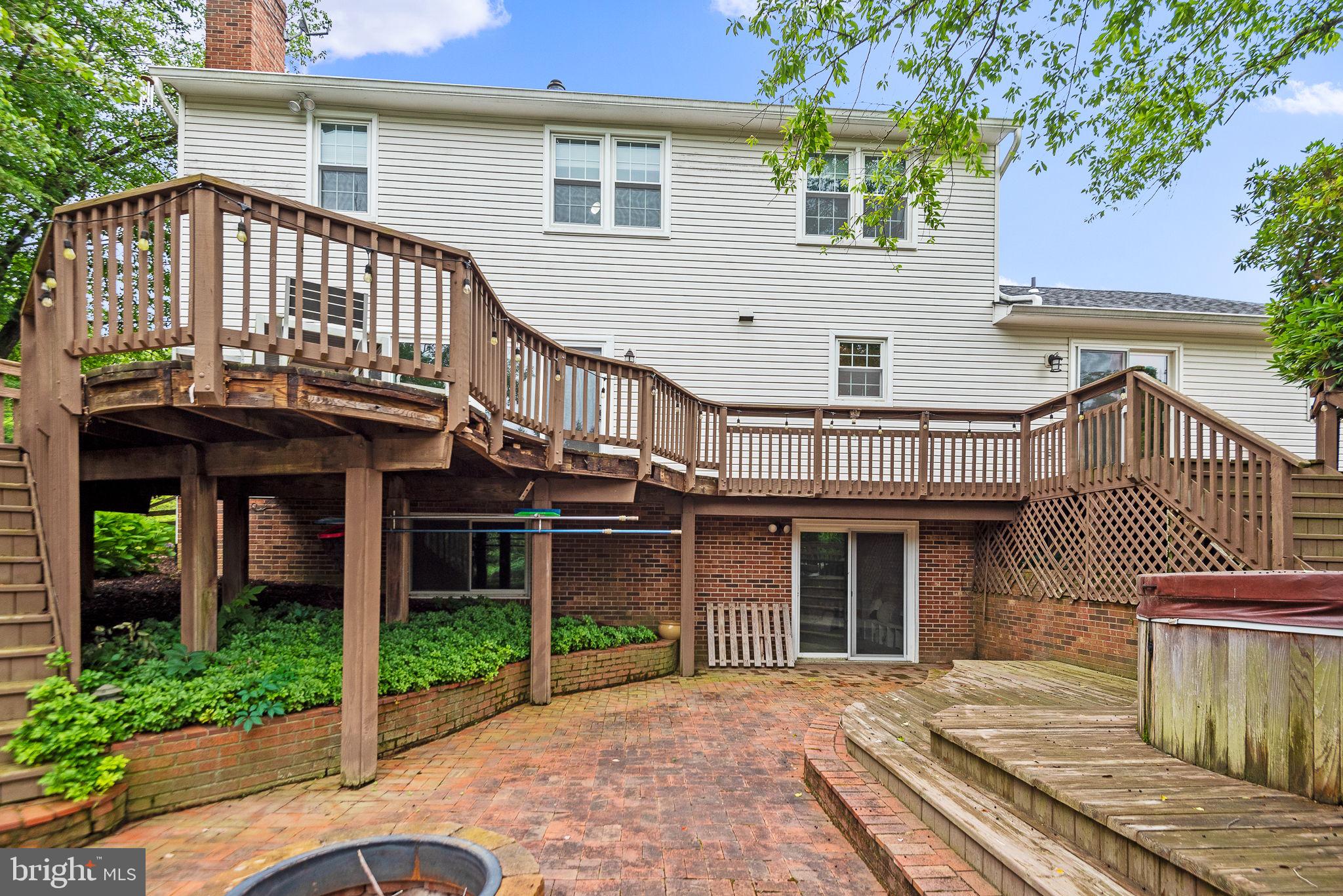 1 Glenhurst Ct