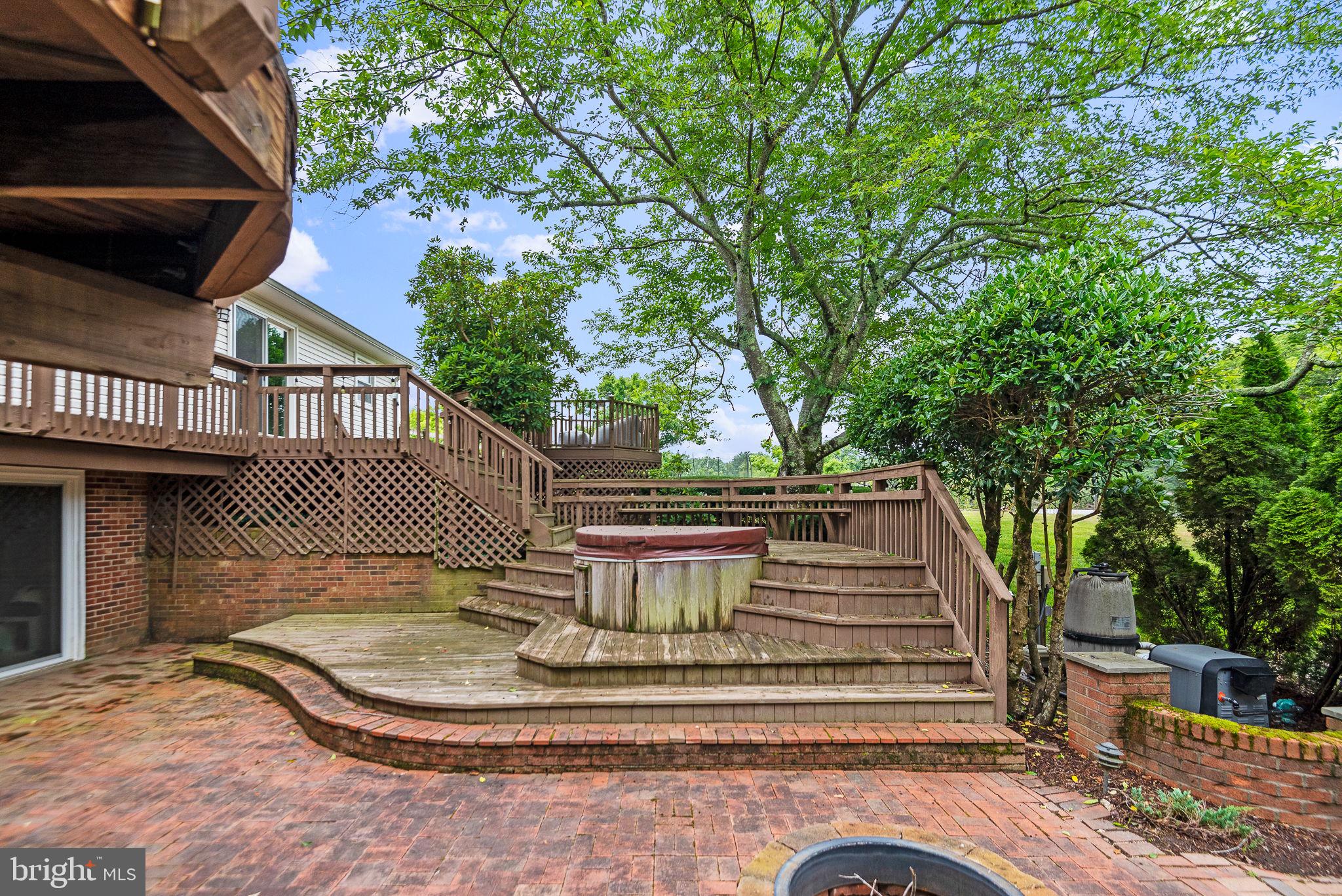 1 Glenhurst Ct