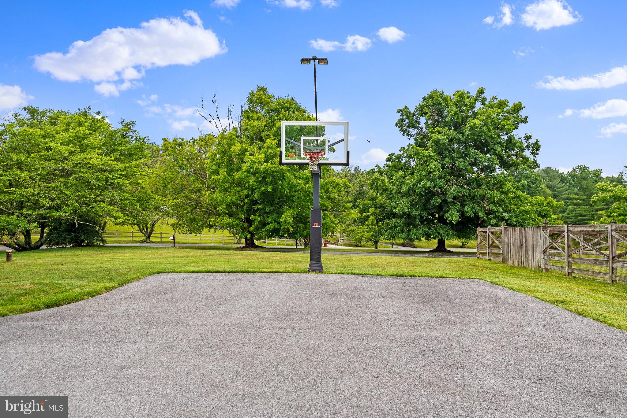 1 Glenhurst Ct