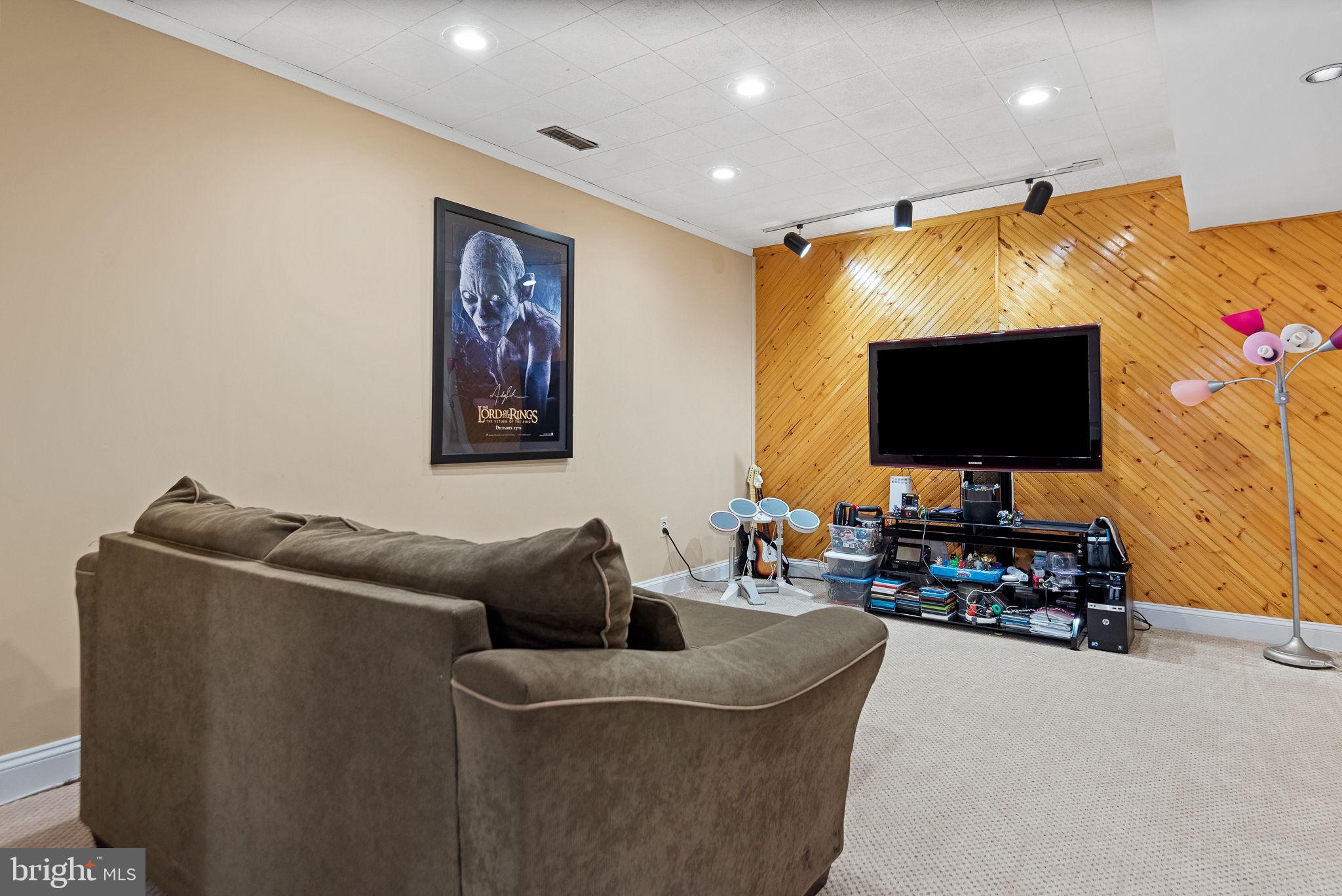 1 Glenhurst Ct