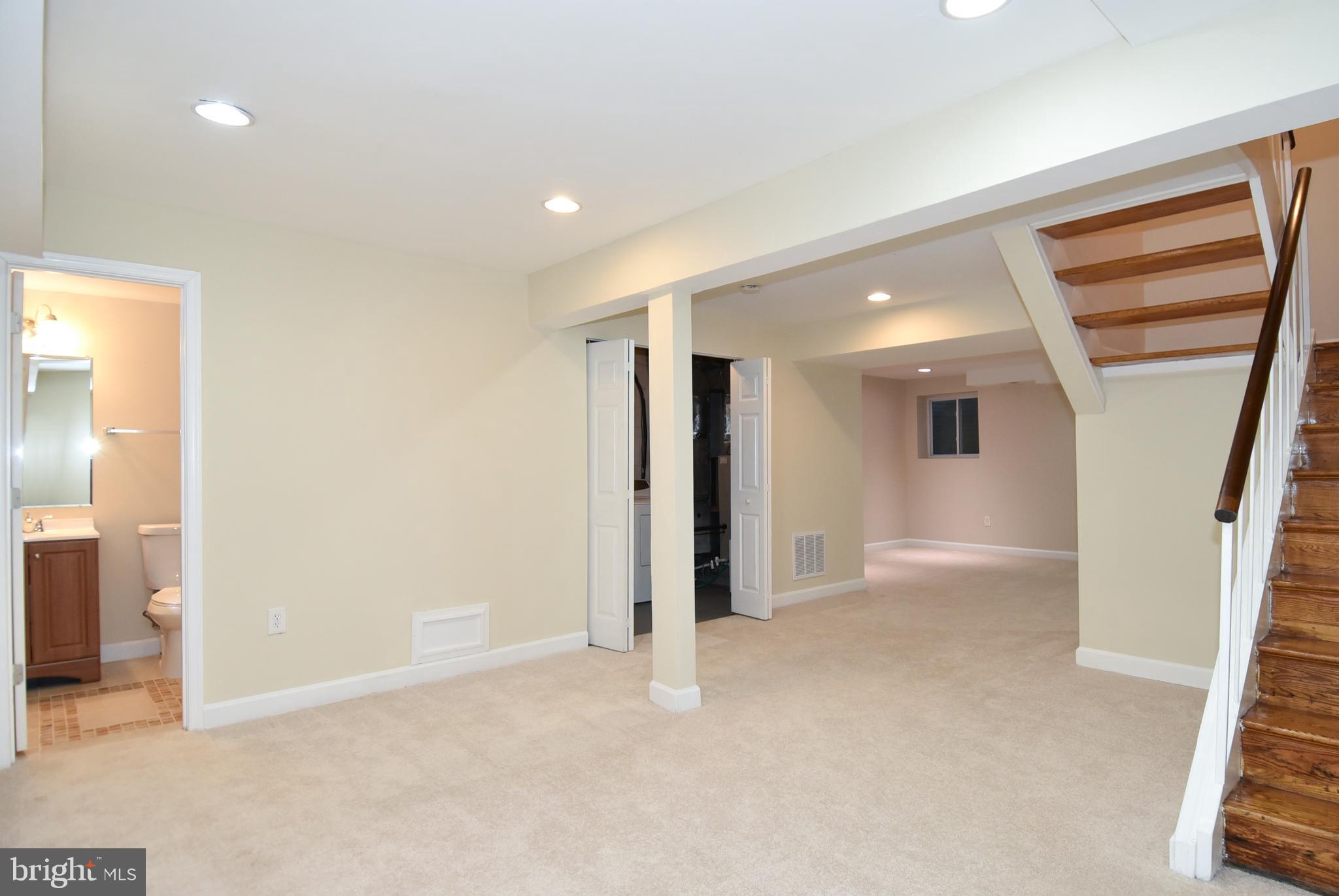 9233 Three Oaks Dr