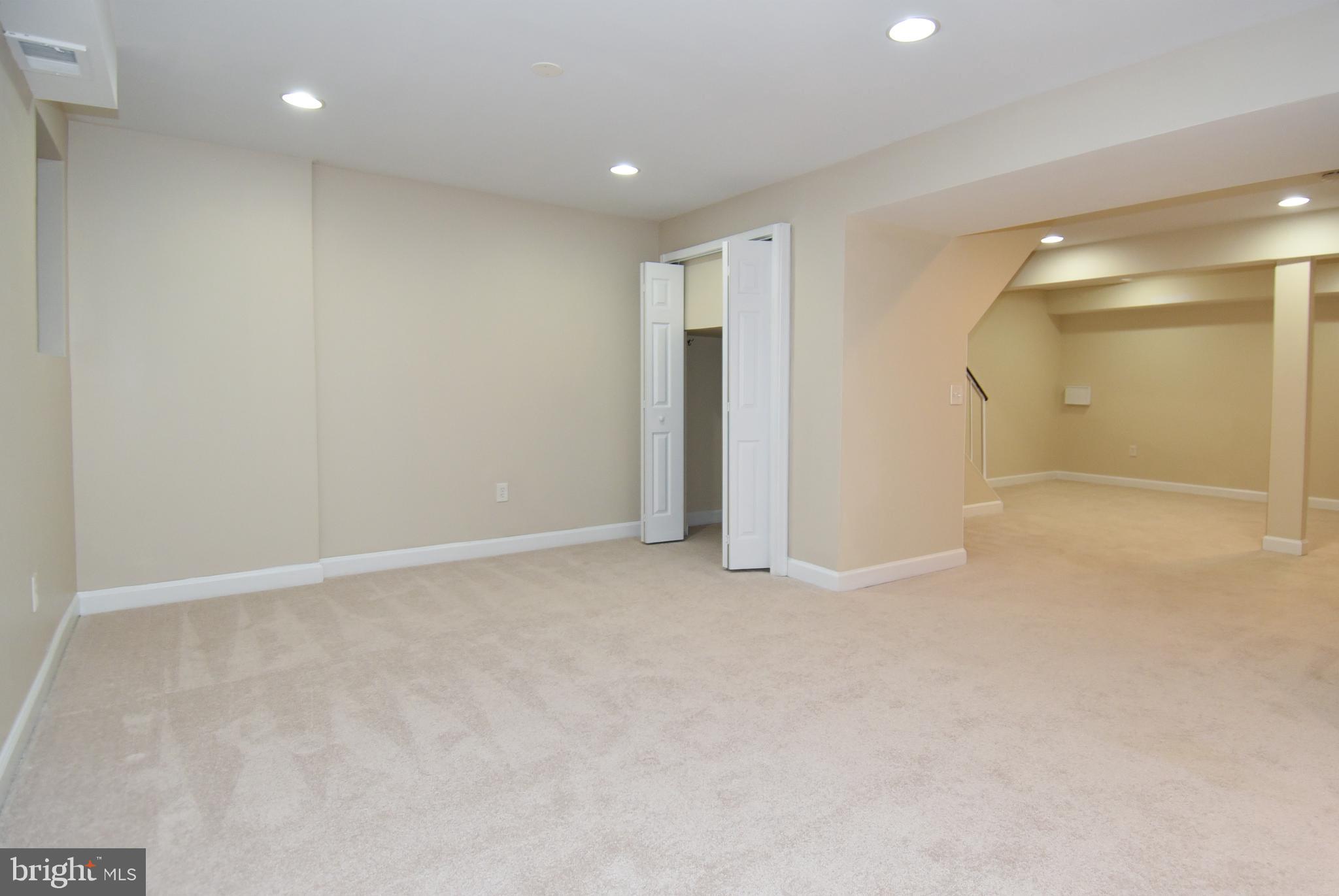 9233 Three Oaks Dr