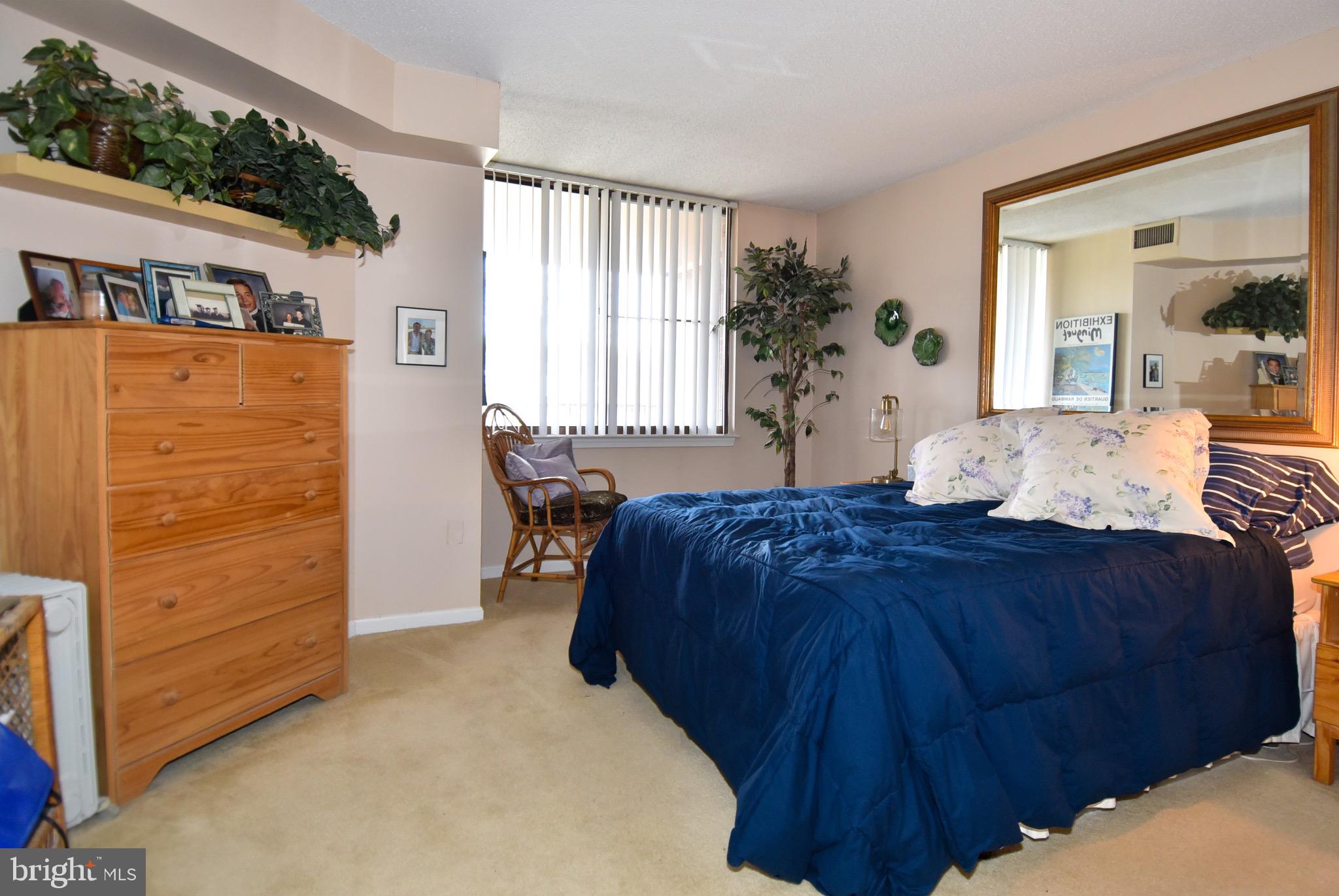 10101 Grosvenor Pl #L13