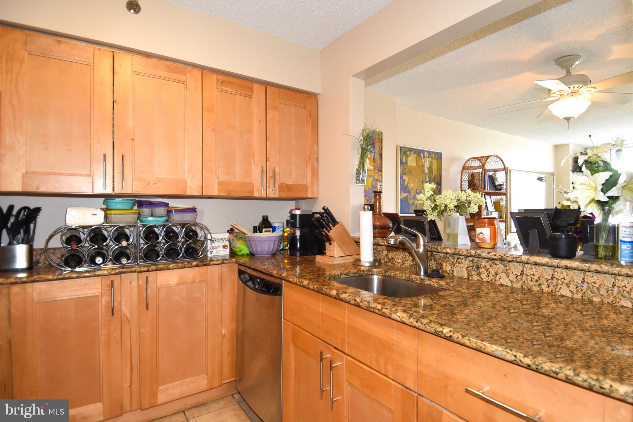 10101 Grosvenor Pl #L13