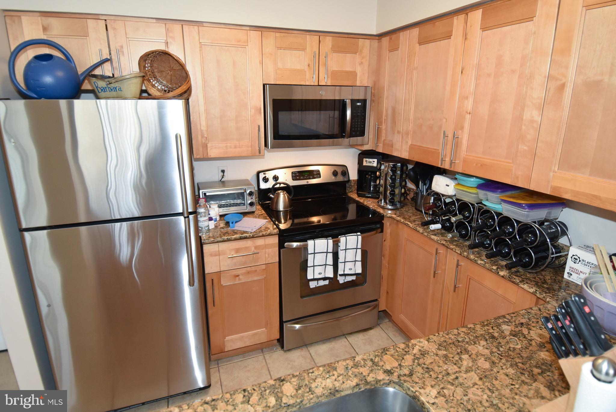 10101 Grosvenor Pl #L13