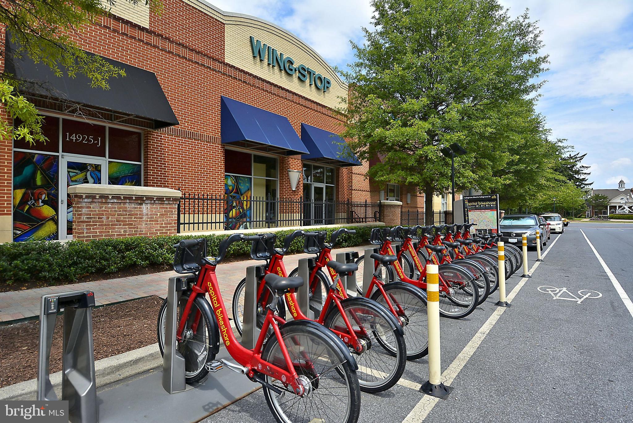 307-B Fallsgrove Dr