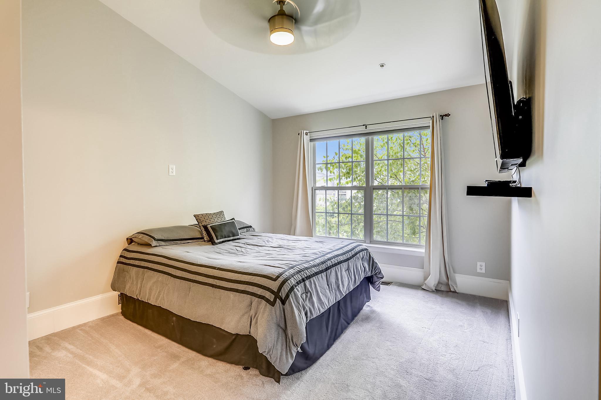 307-B Fallsgrove Dr