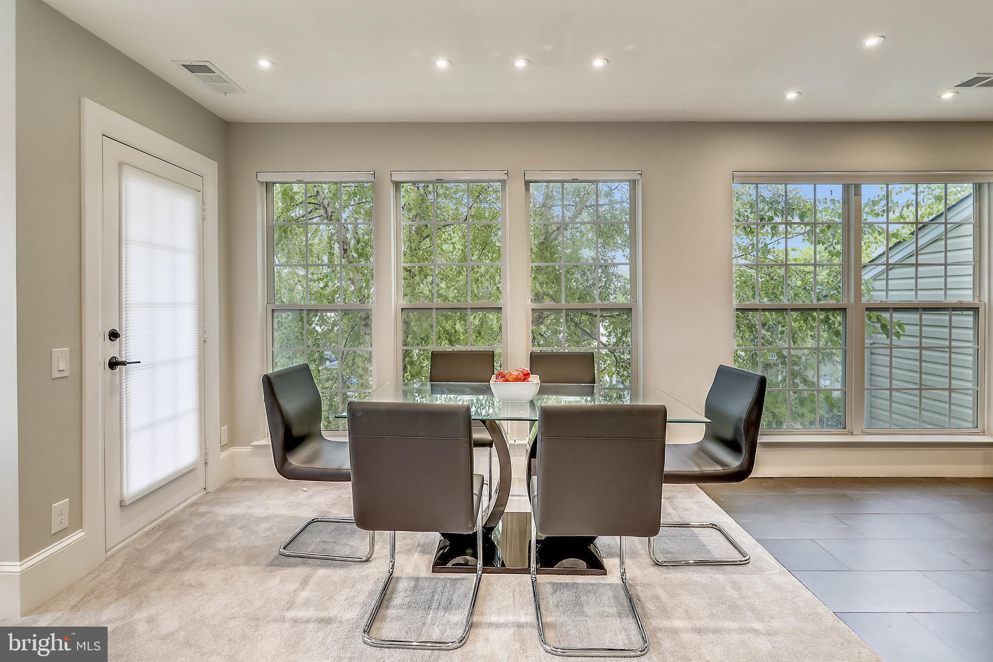 307-B Fallsgrove Dr