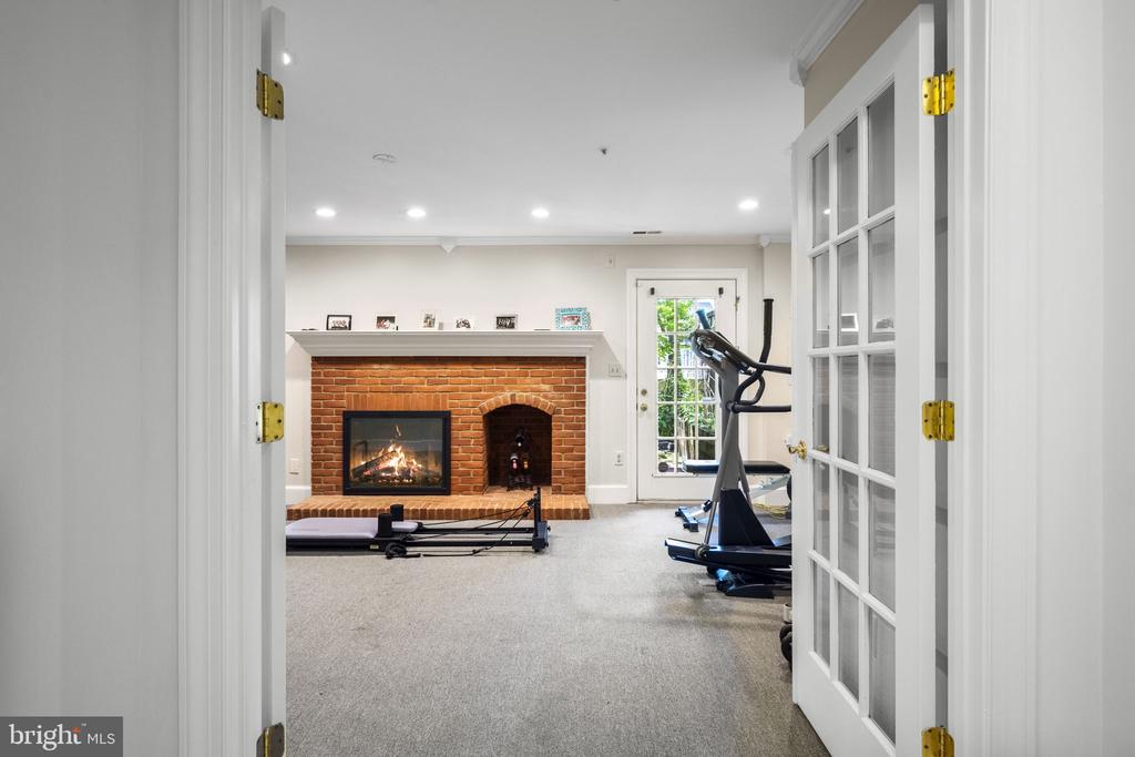 15408 Sterling Dr