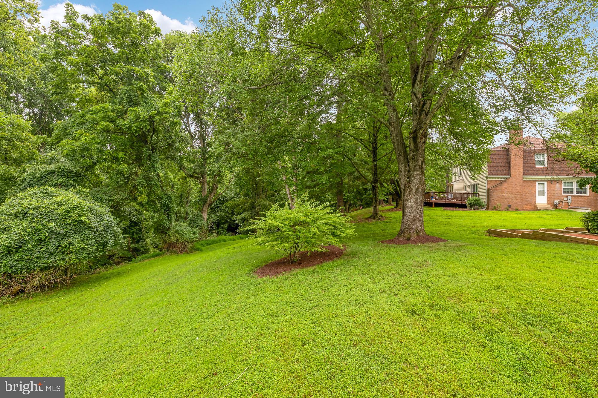 9908 Bedfordshire Ct