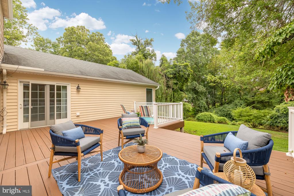 9908 Bedfordshire Ct