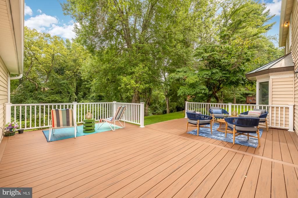 9908 Bedfordshire Ct