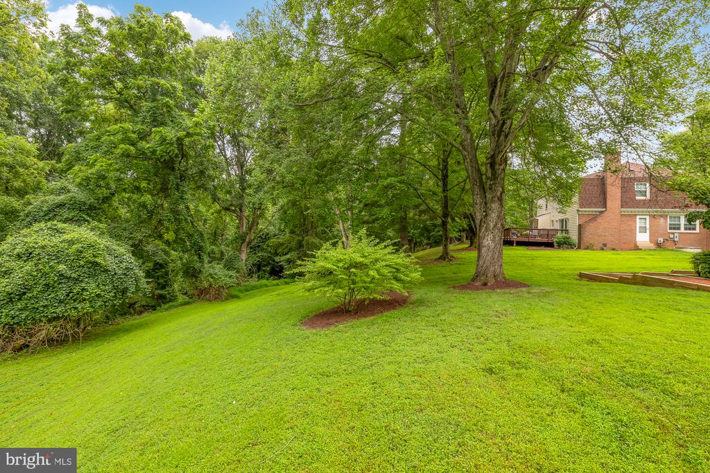 9908 Bedfordshire Ct