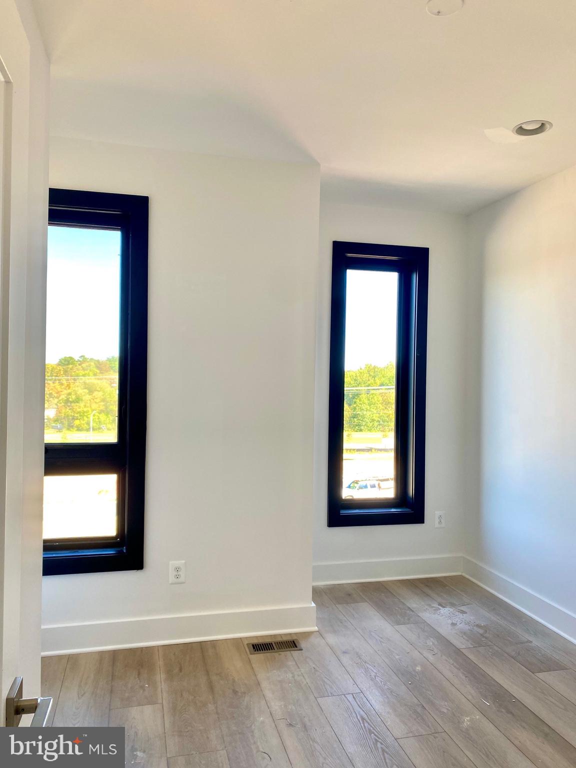 14940 Dispatch St #4