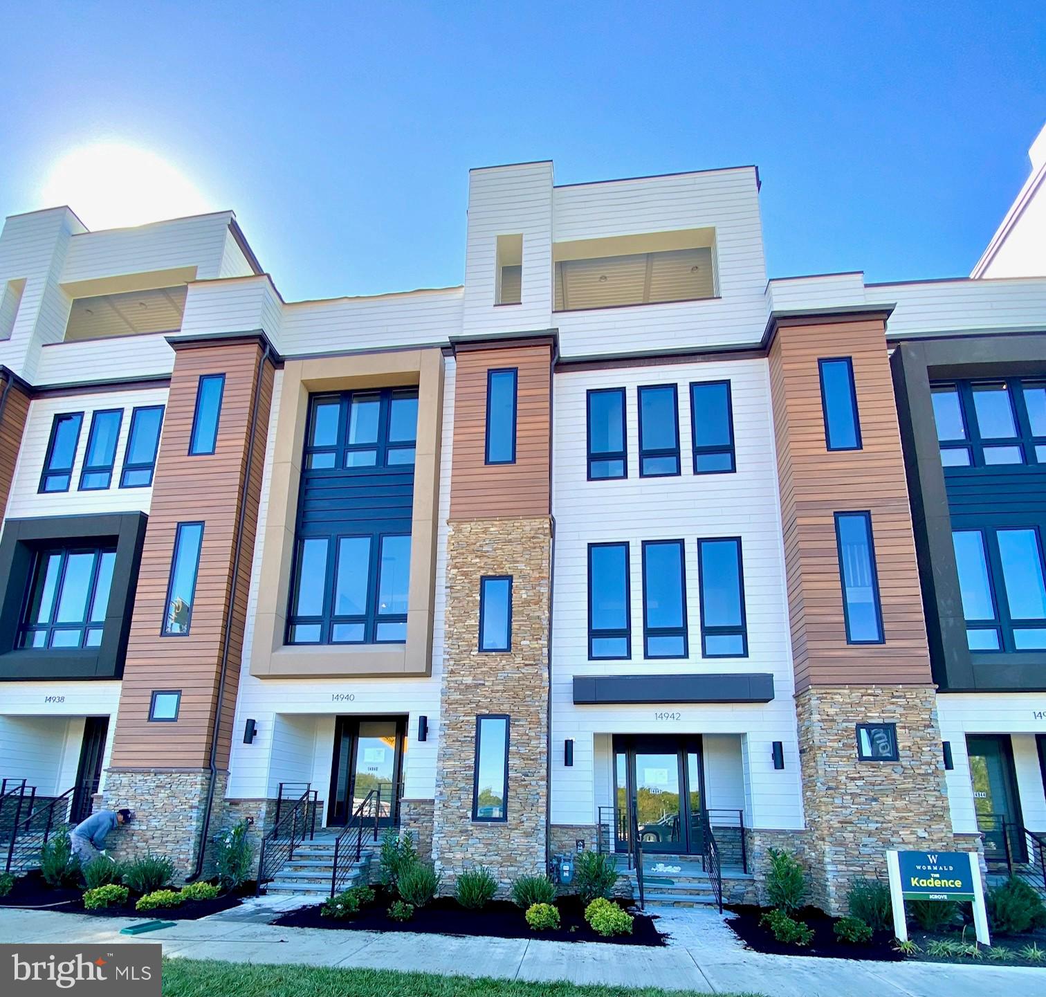 14940 Dispatch St #4