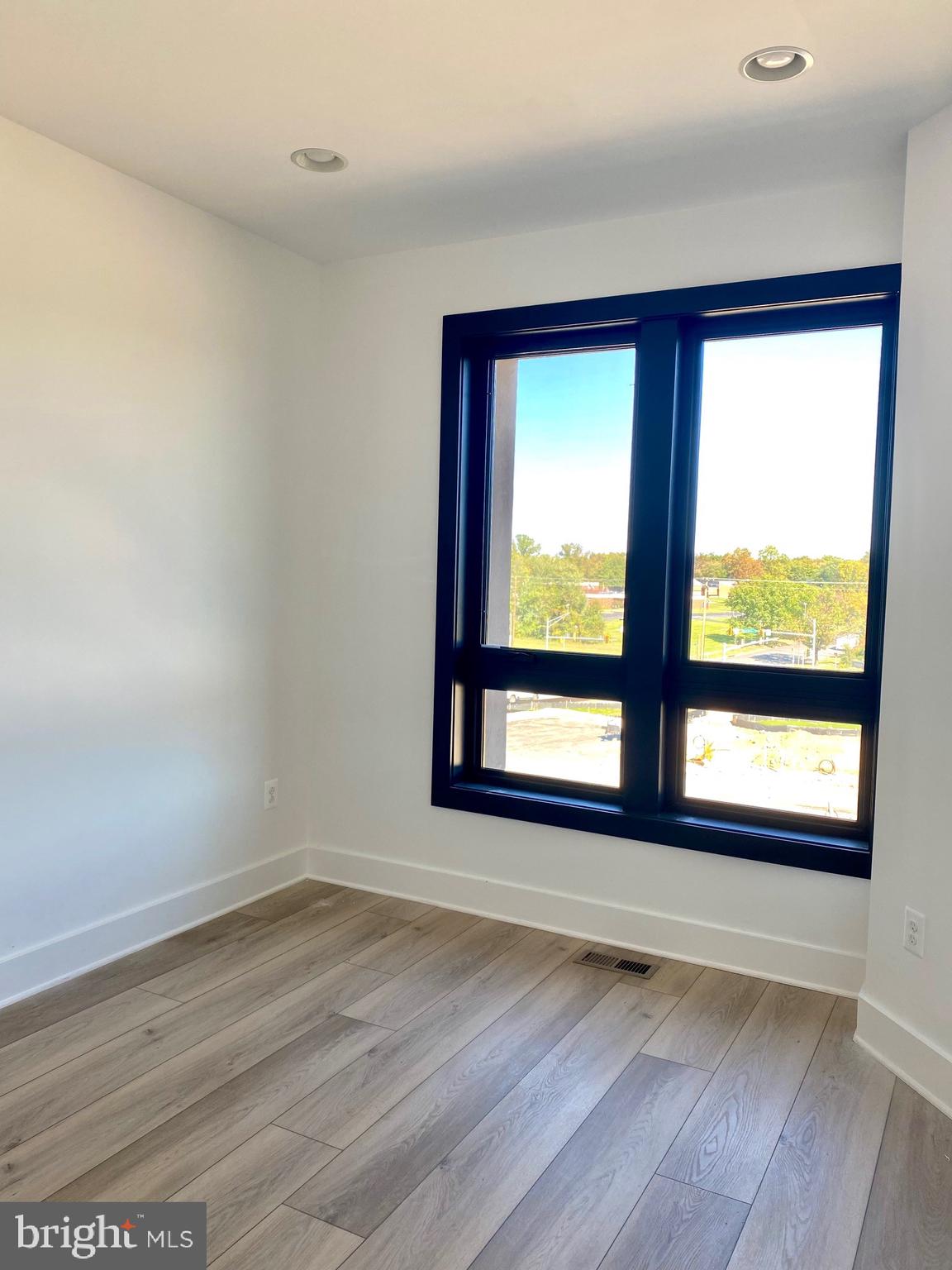 14940 Dispatch St #4