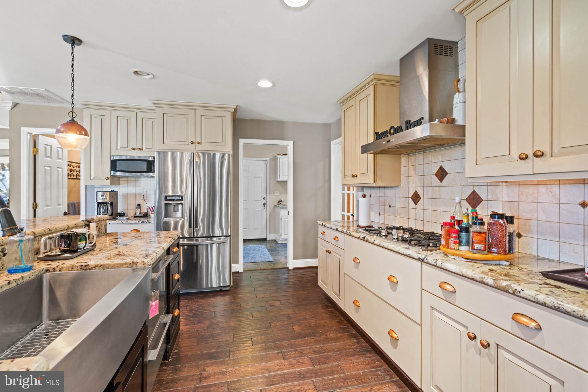 4533 Hornbeam Dr