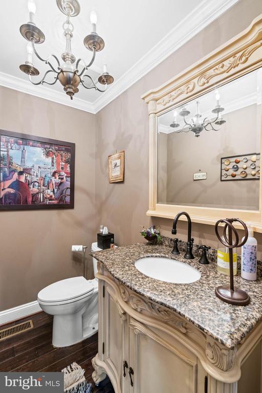 4533 Hornbeam Dr