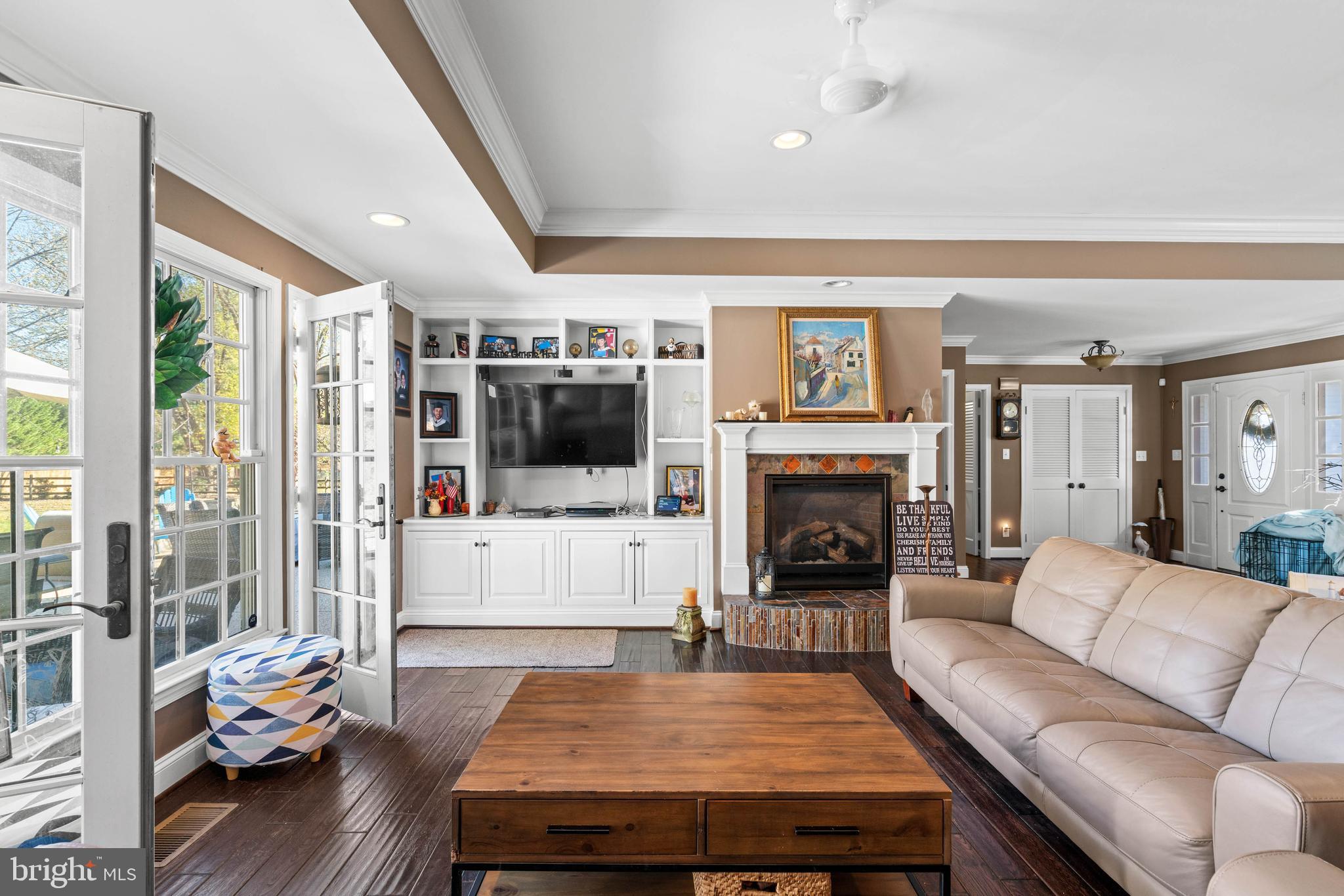 4533 Hornbeam Dr