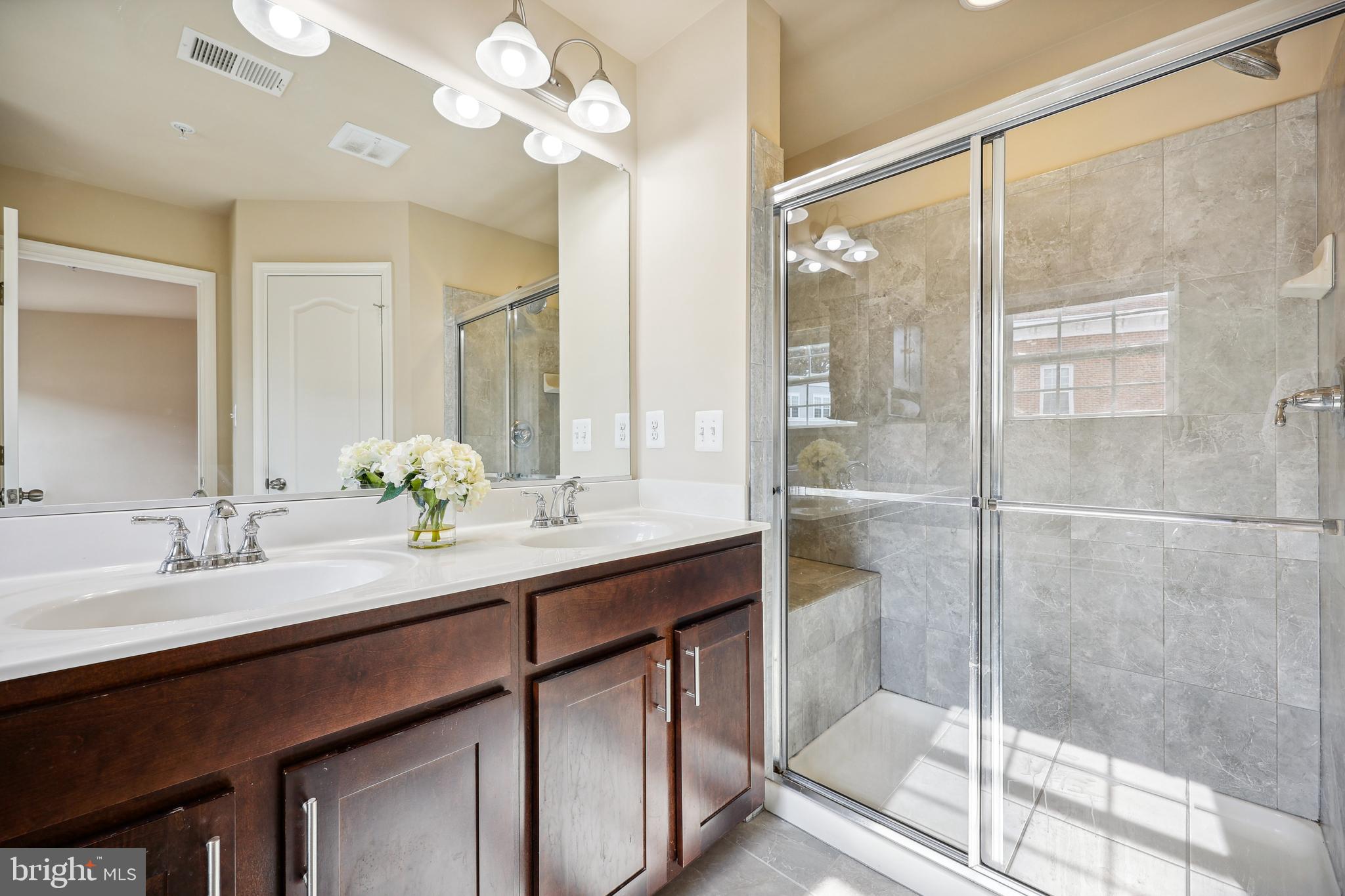 328 Park Ave #12-328