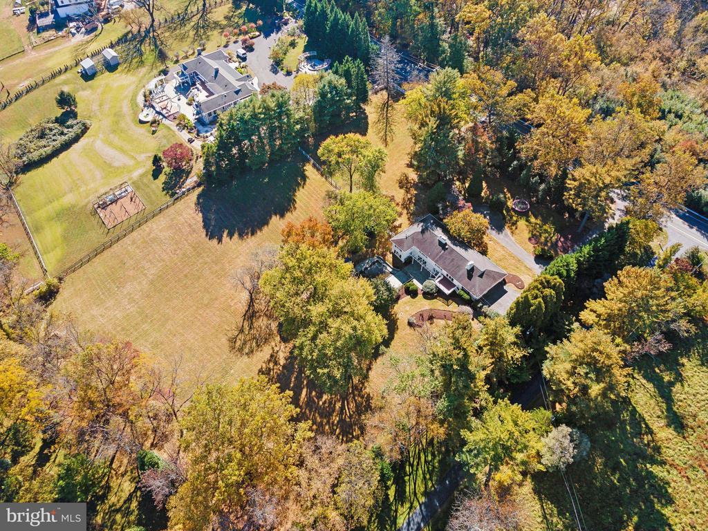 12727 River Rd