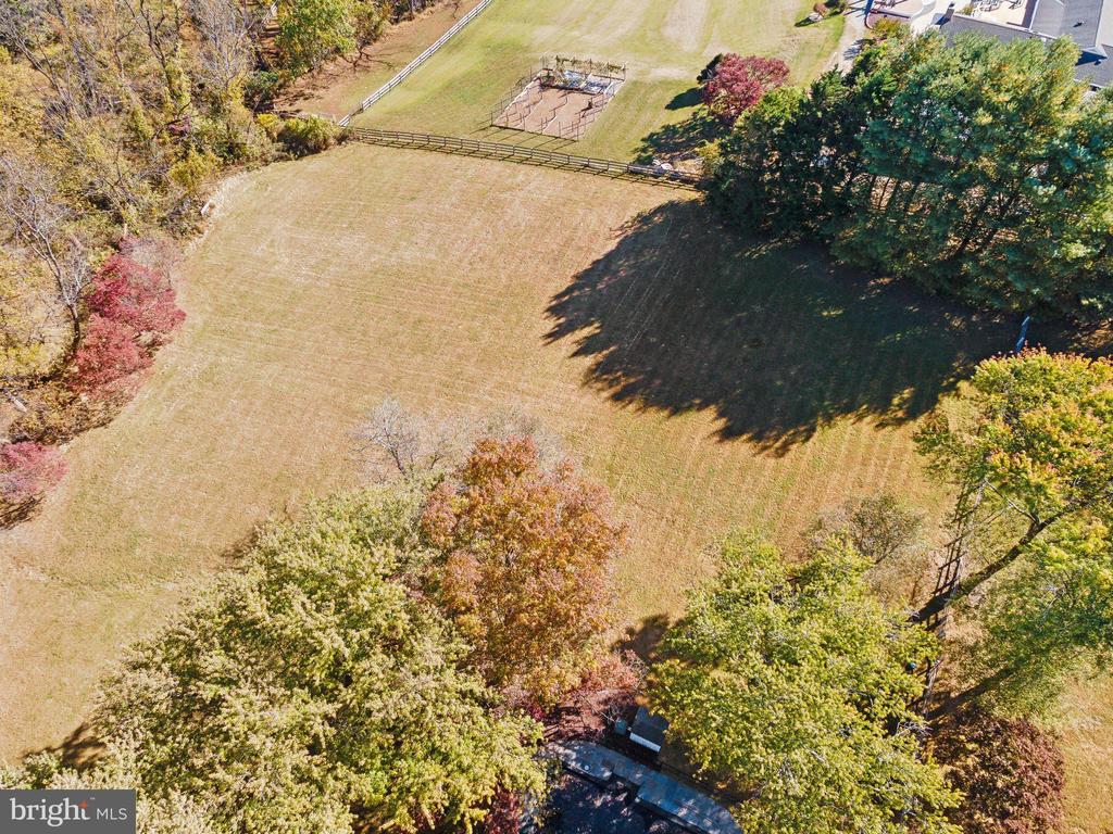 12727 River Rd