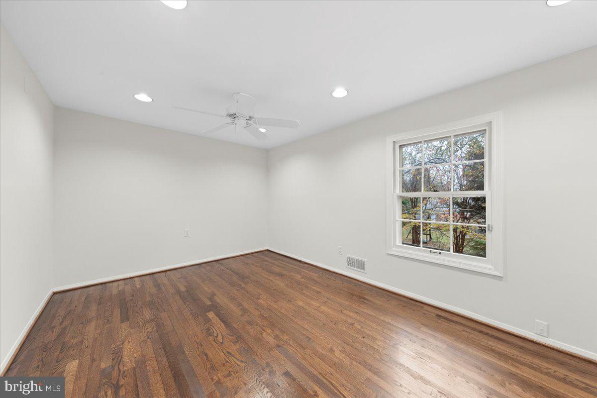 8708 Wandering Trail Dr