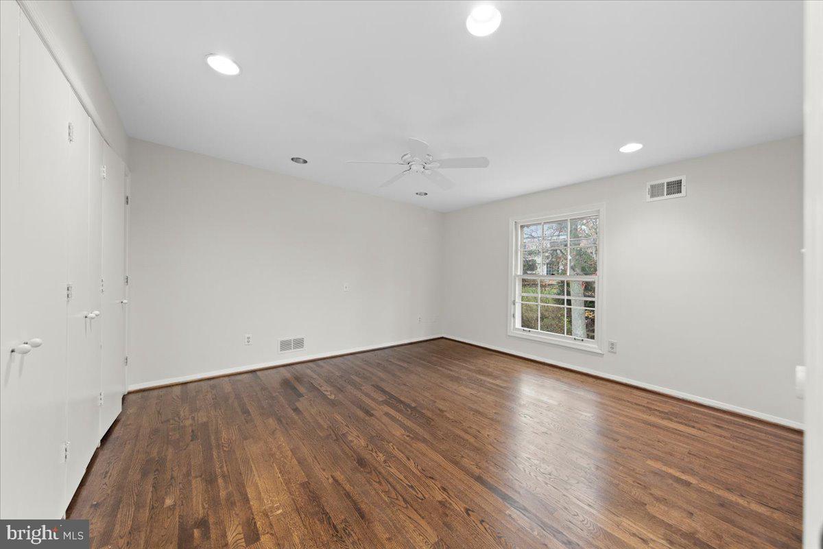 8708 Wandering Trail Dr