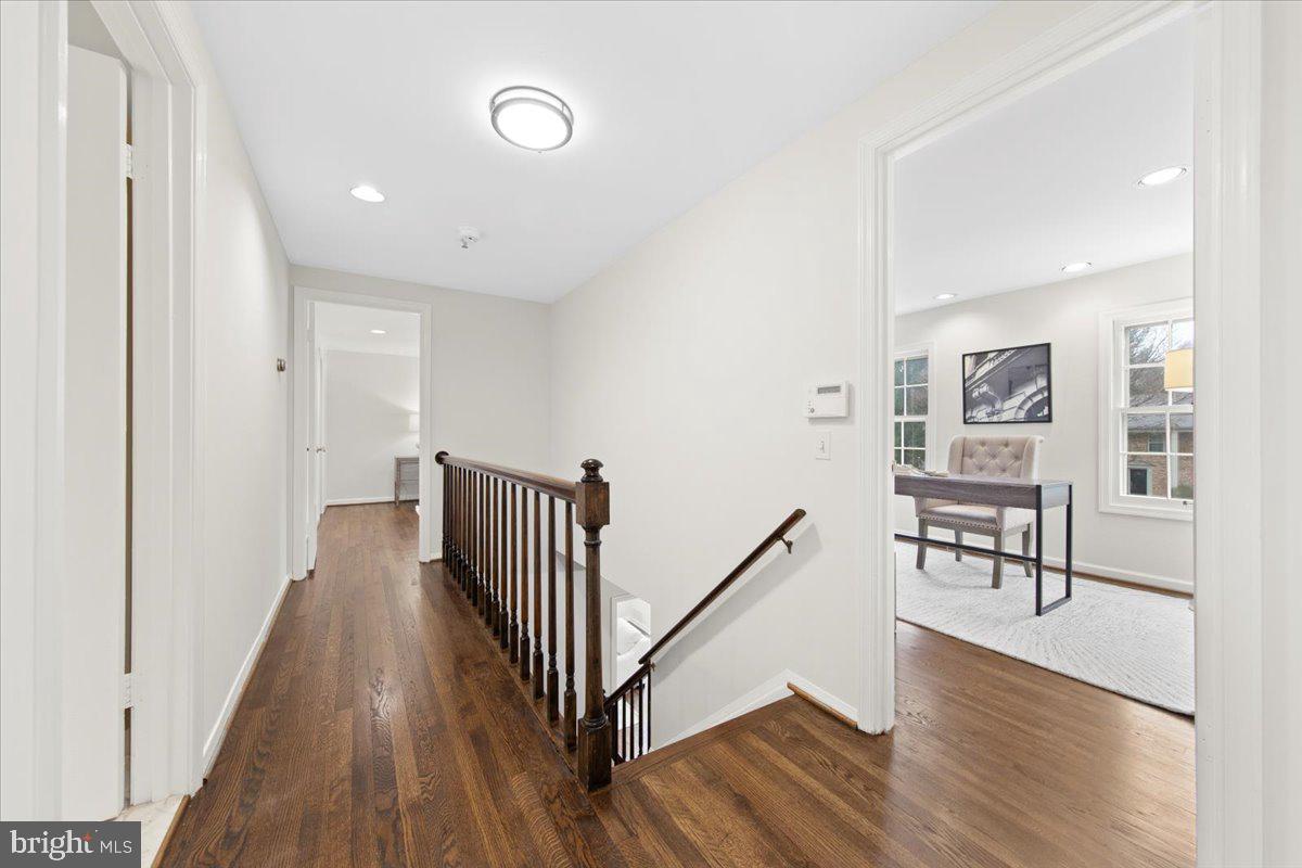 8708 Wandering Trail Dr