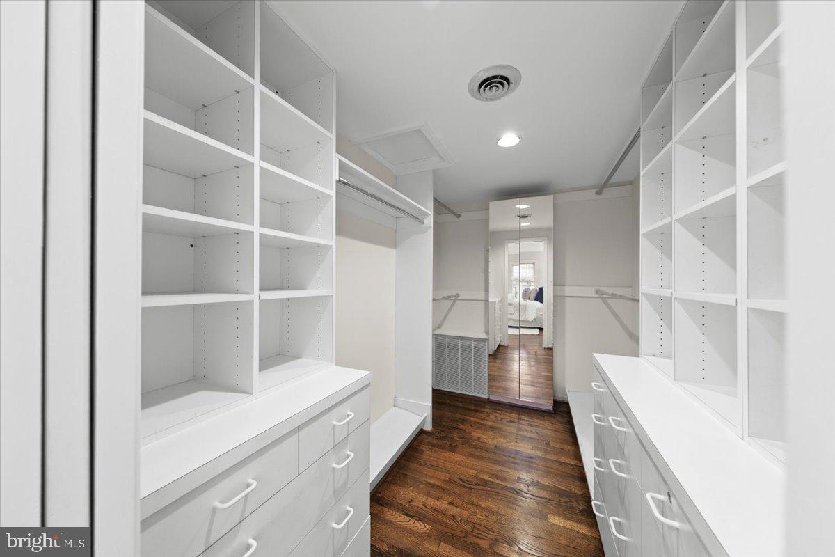 8708 Wandering Trail Dr