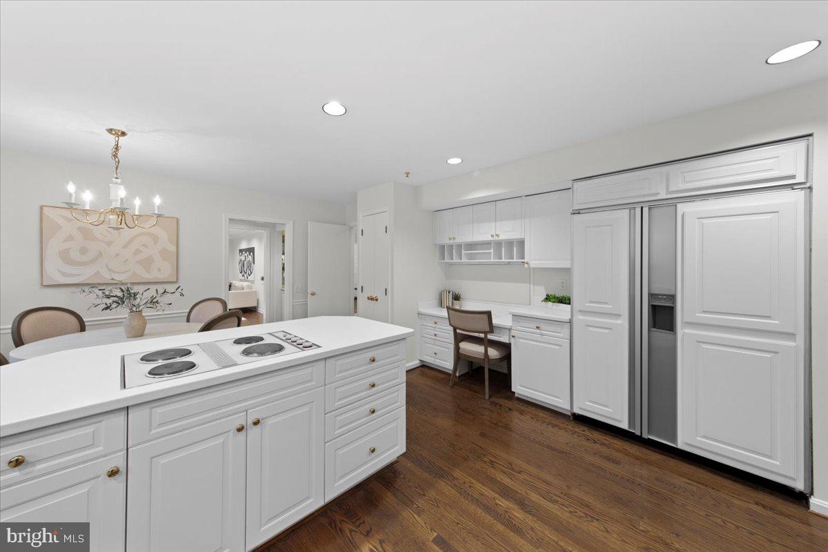 8708 Wandering Trail Dr