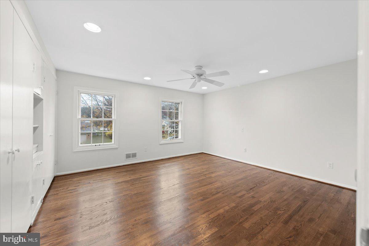 8708 Wandering Trail Dr