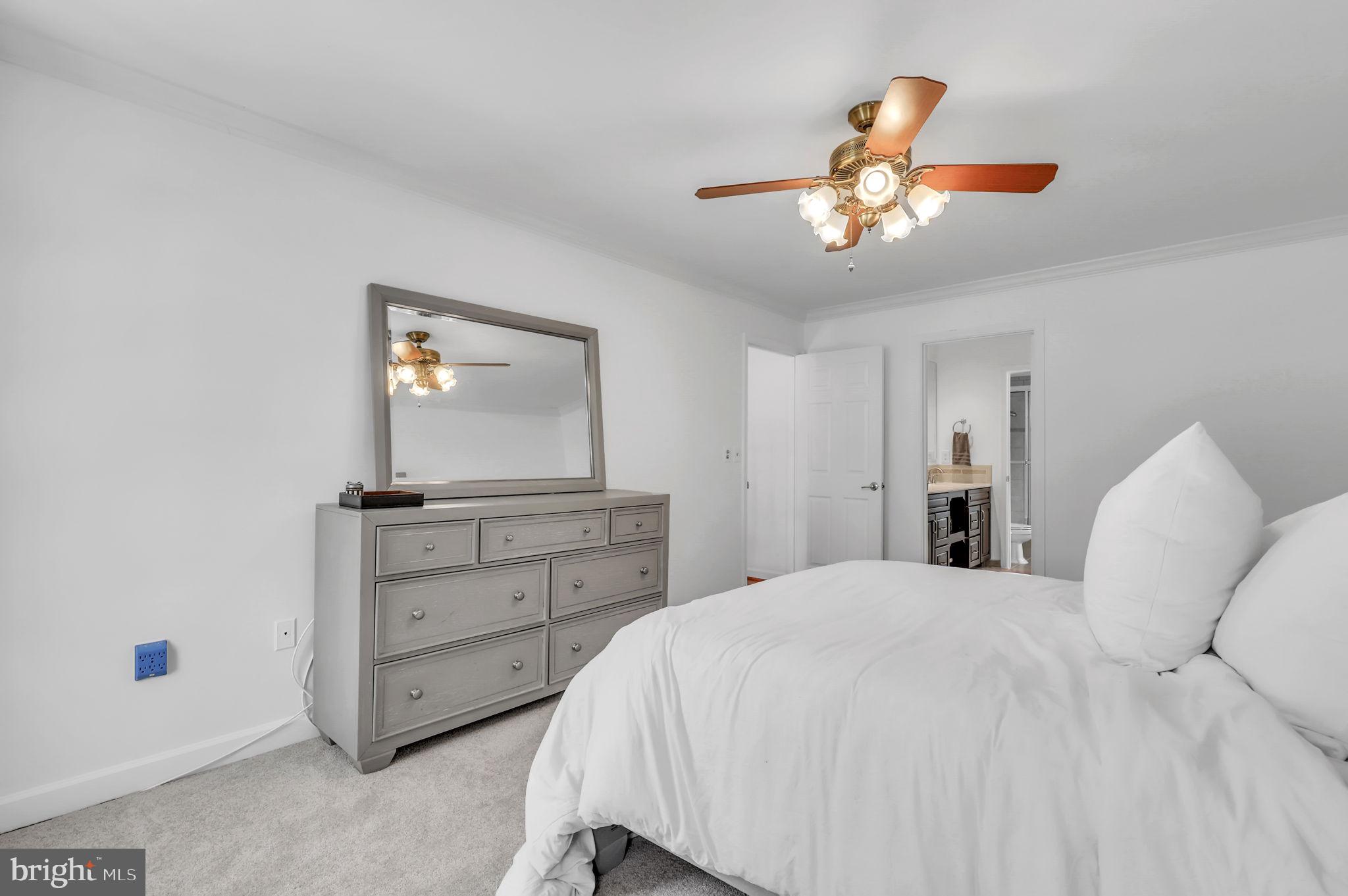 9 Morning Light Ct
