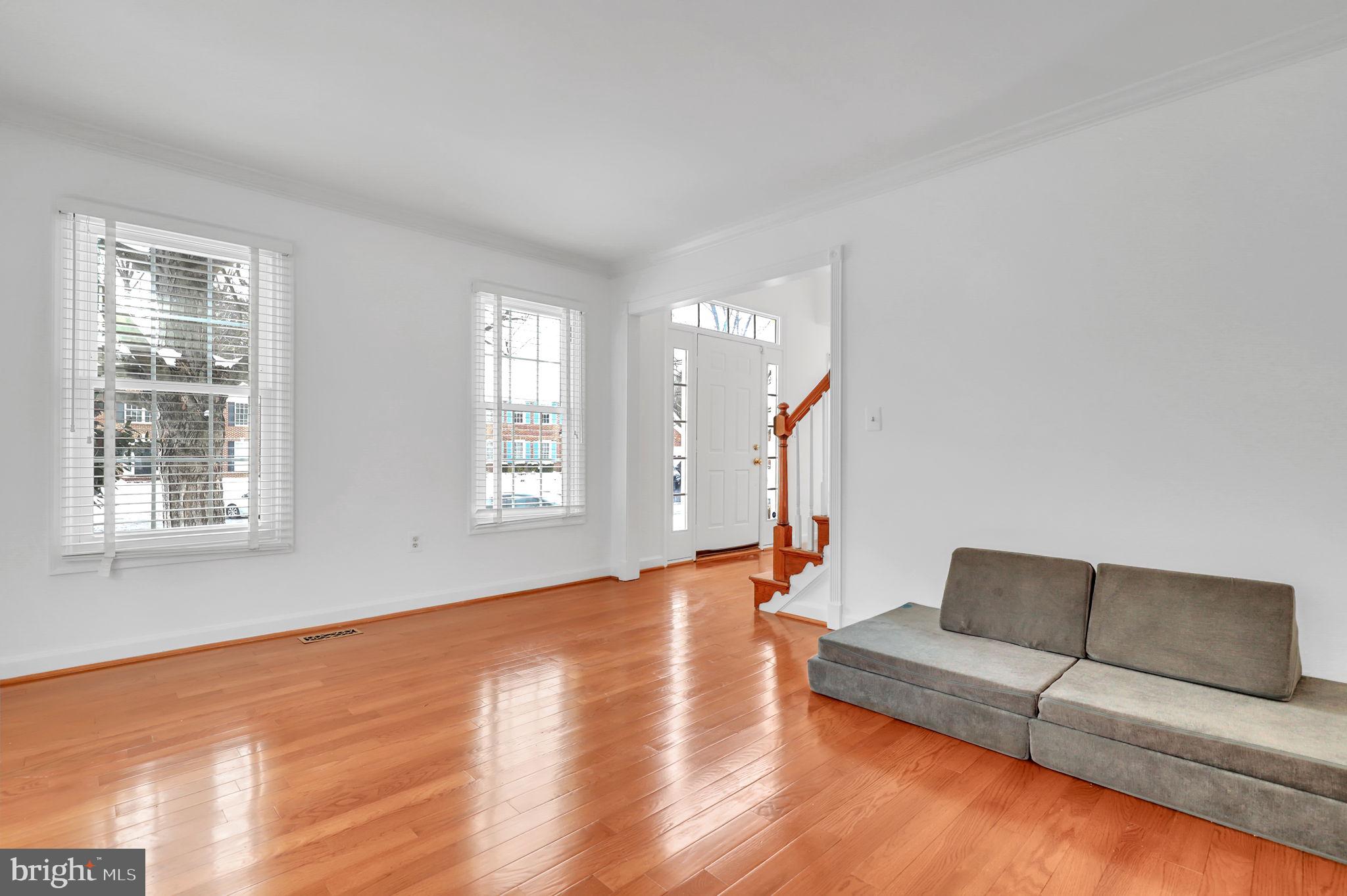 9 Morning Light Ct