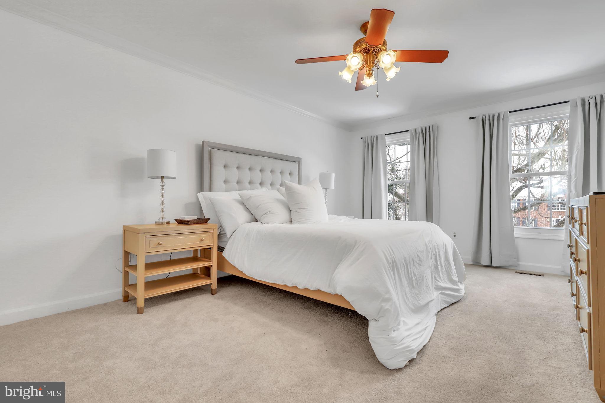 9 Morning Light Ct