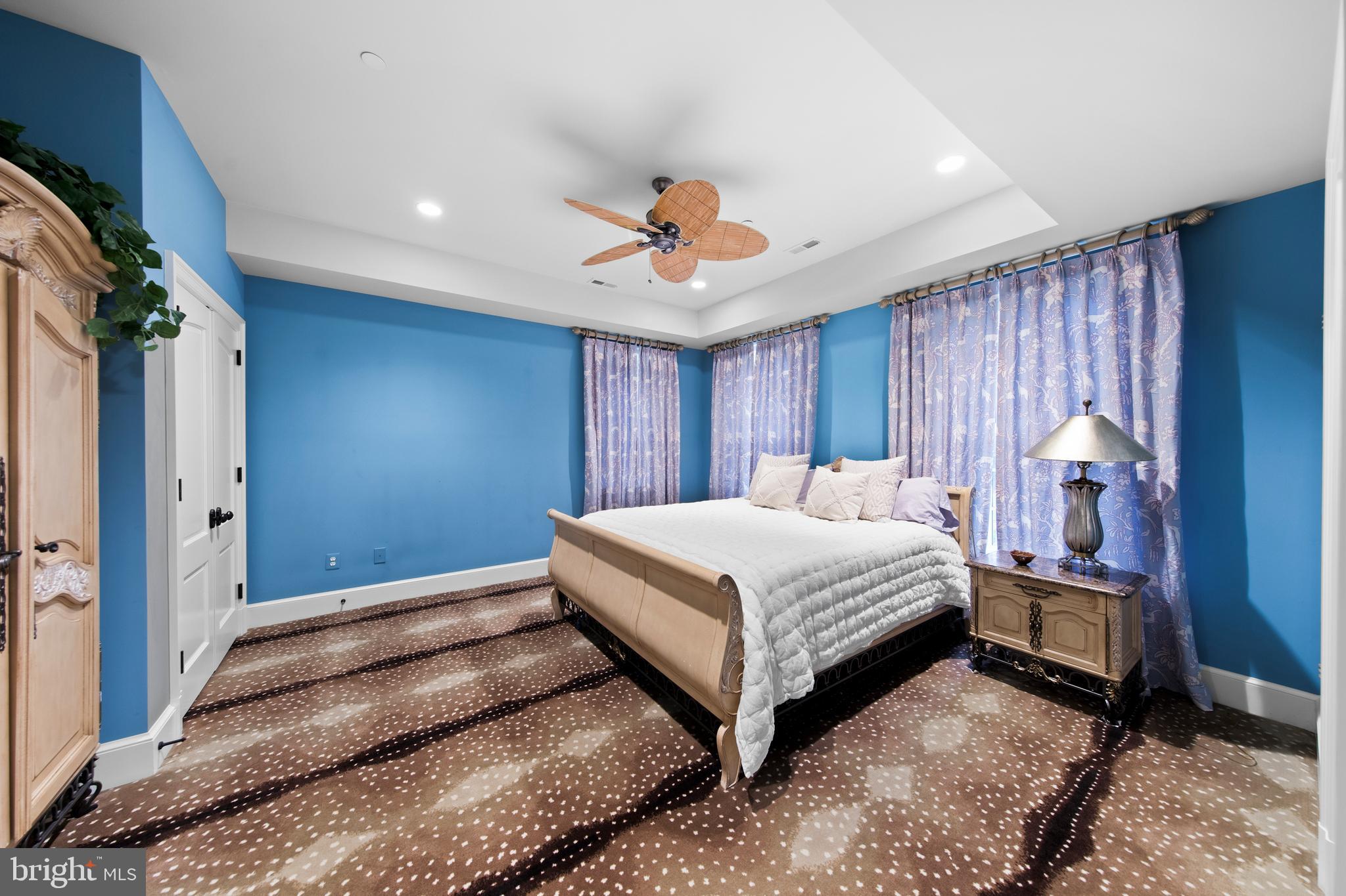 8609 Country Club Dr