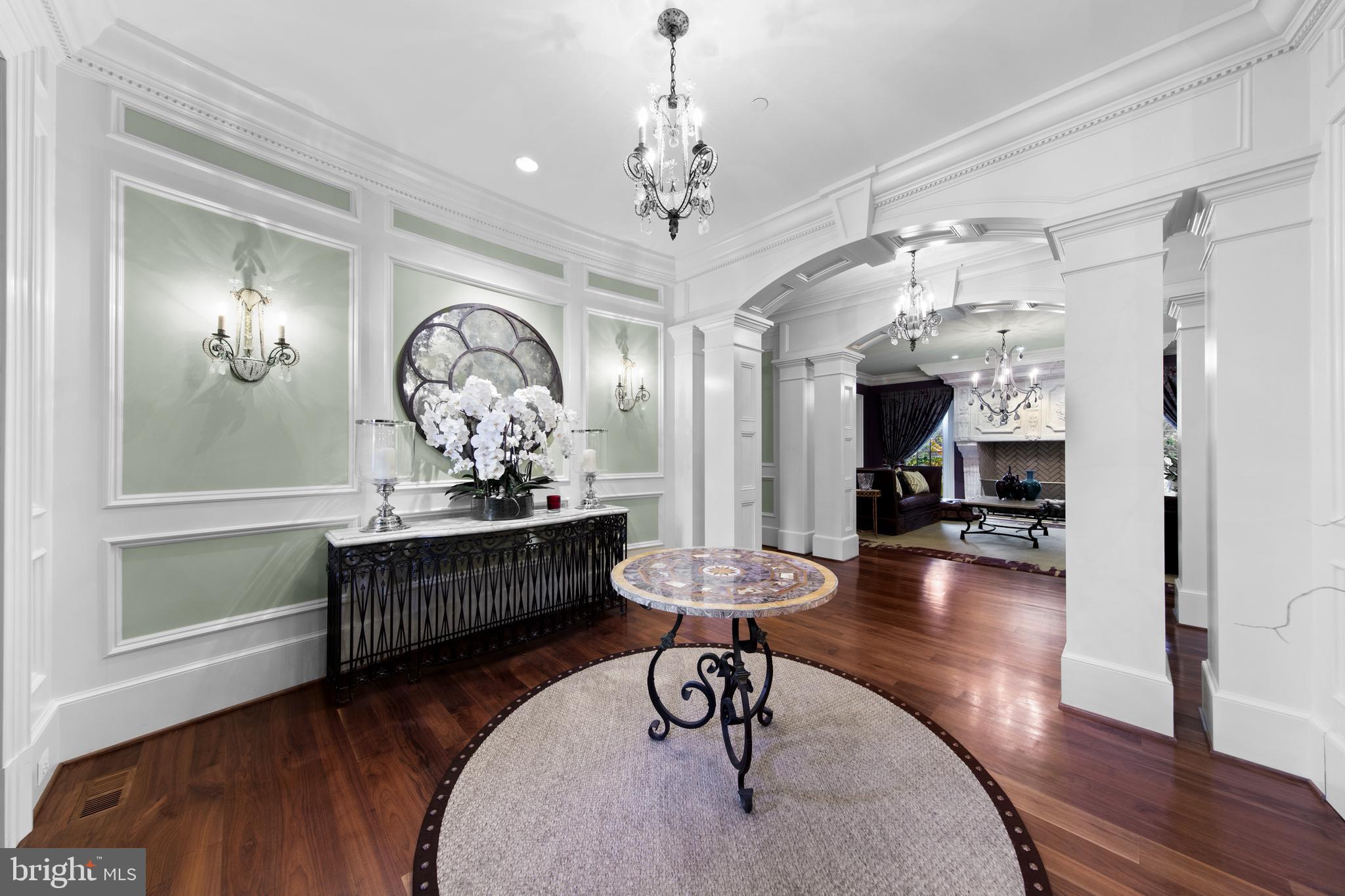 8609 Country Club Dr