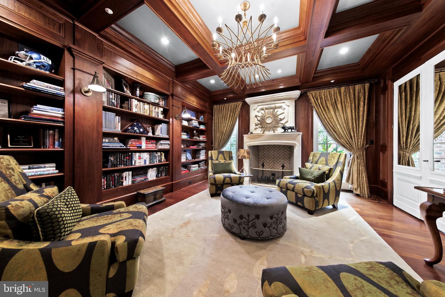 8609 Country Club Dr
