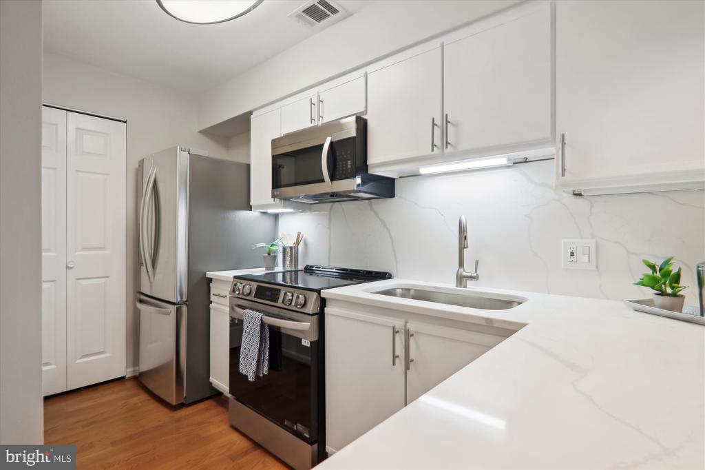 5804 Inman Park Cir #370