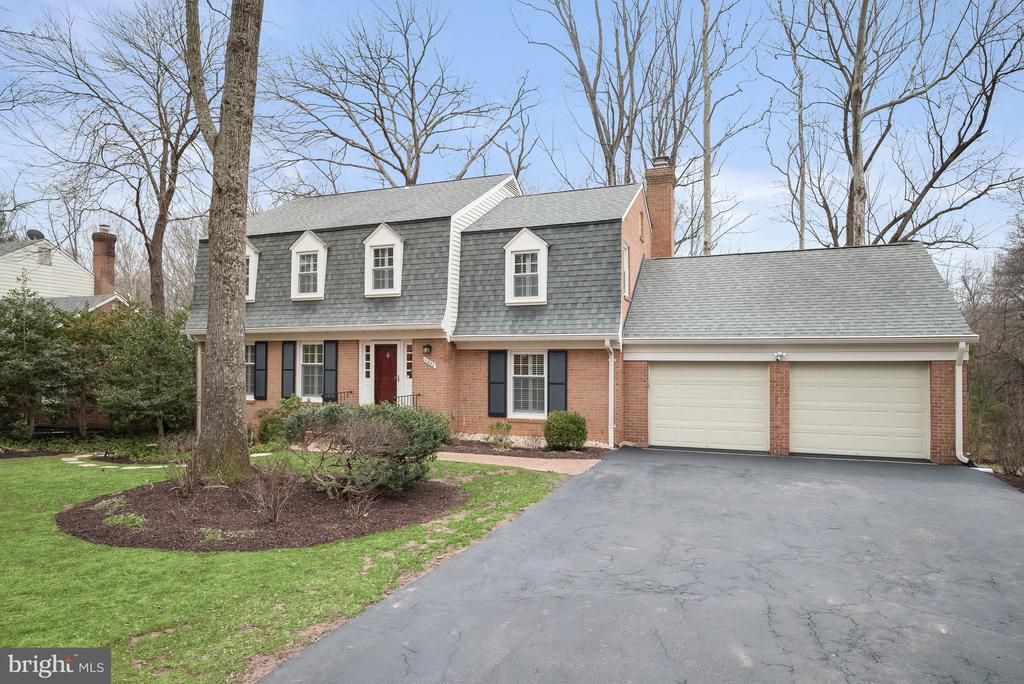 11832 Hunting Ridge Ct
