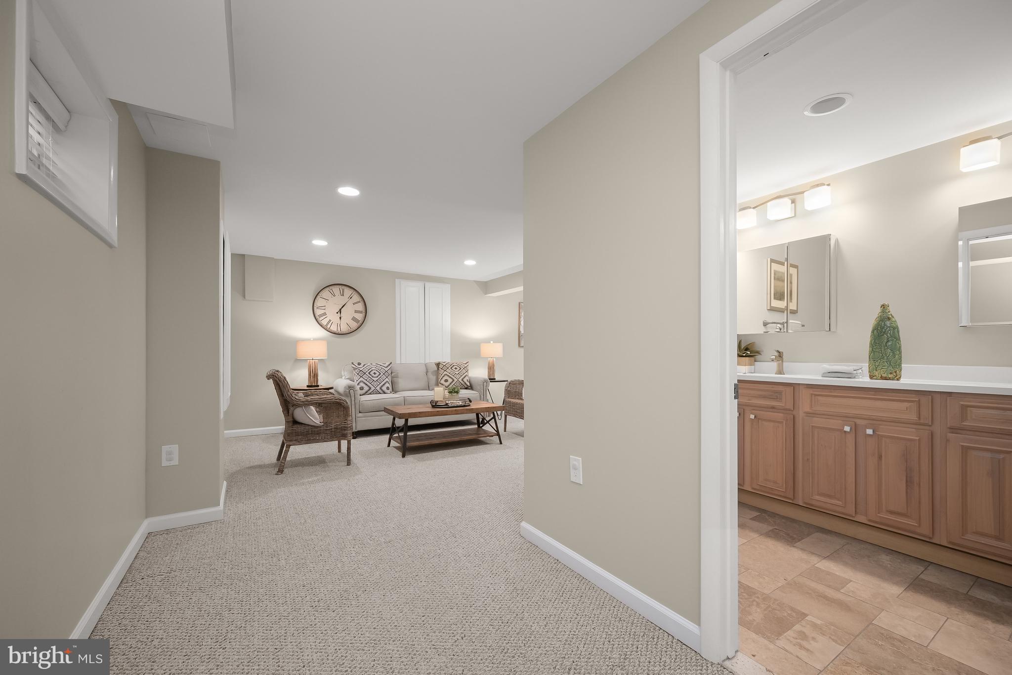 11832 Hunting Ridge Ct