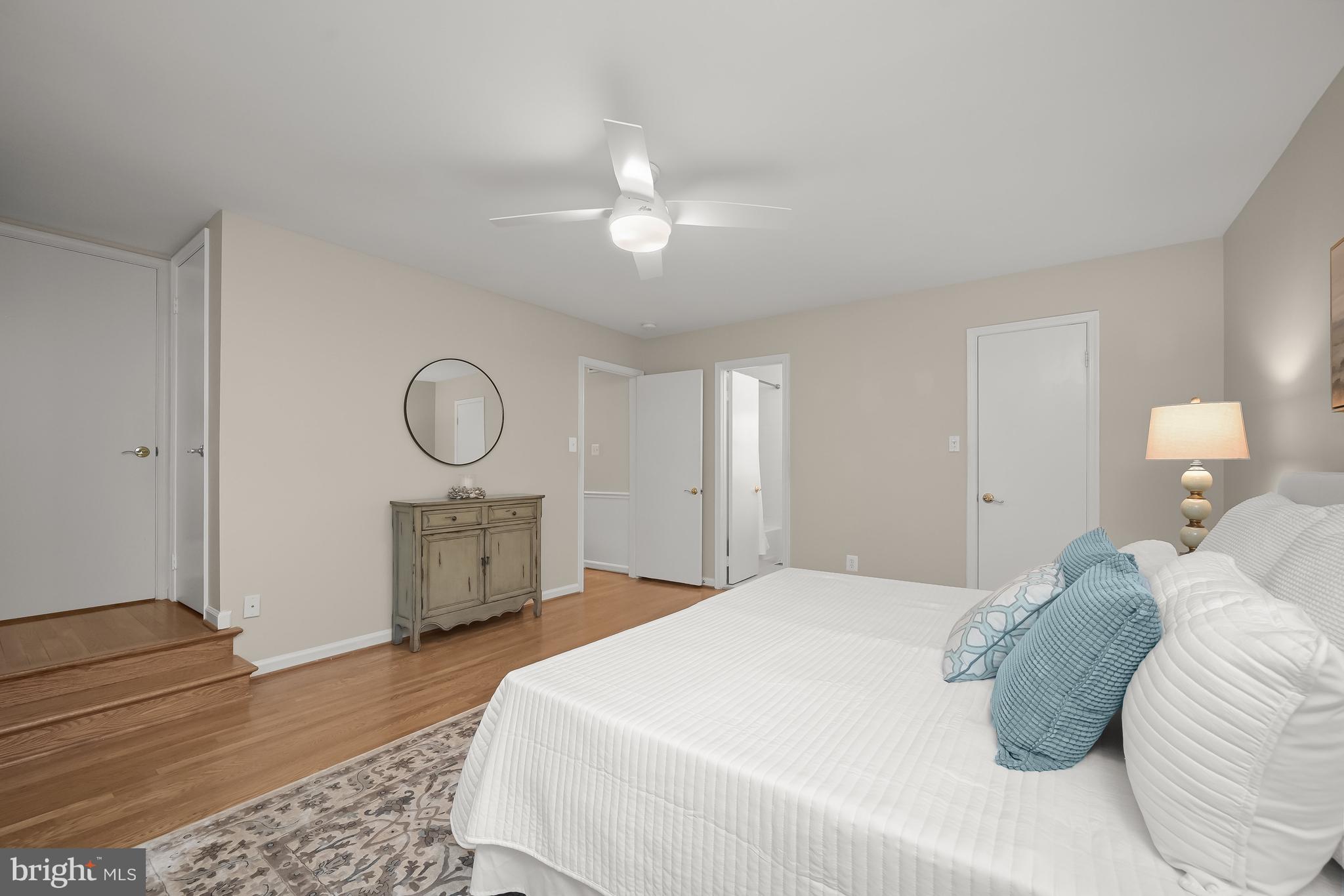 11832 Hunting Ridge Ct