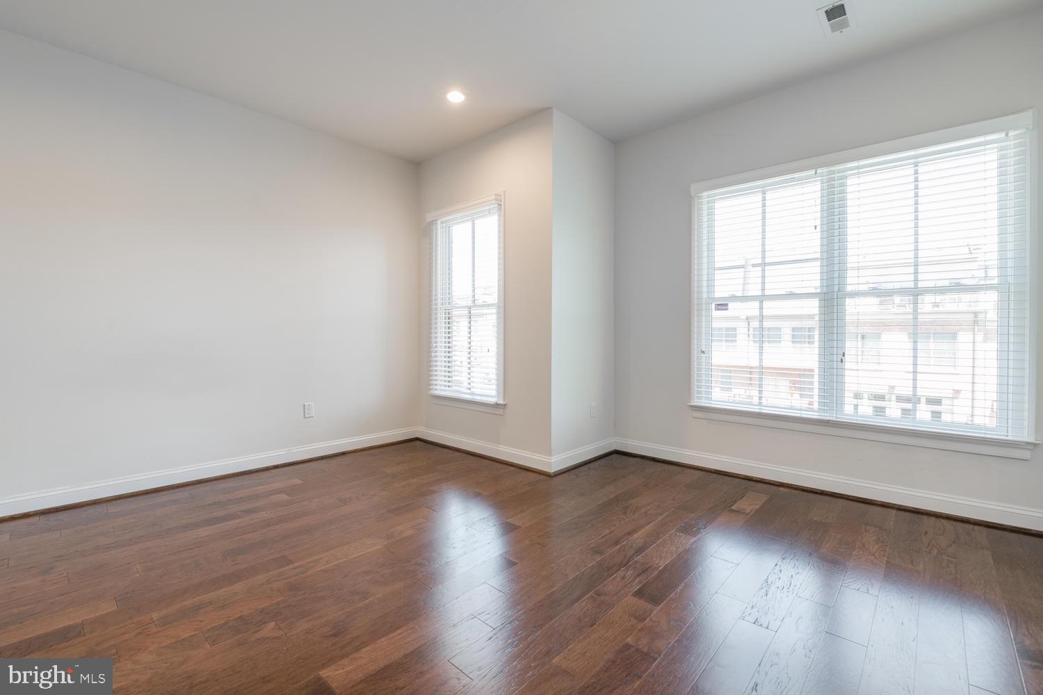 10861 SYMPHONY PARK DR