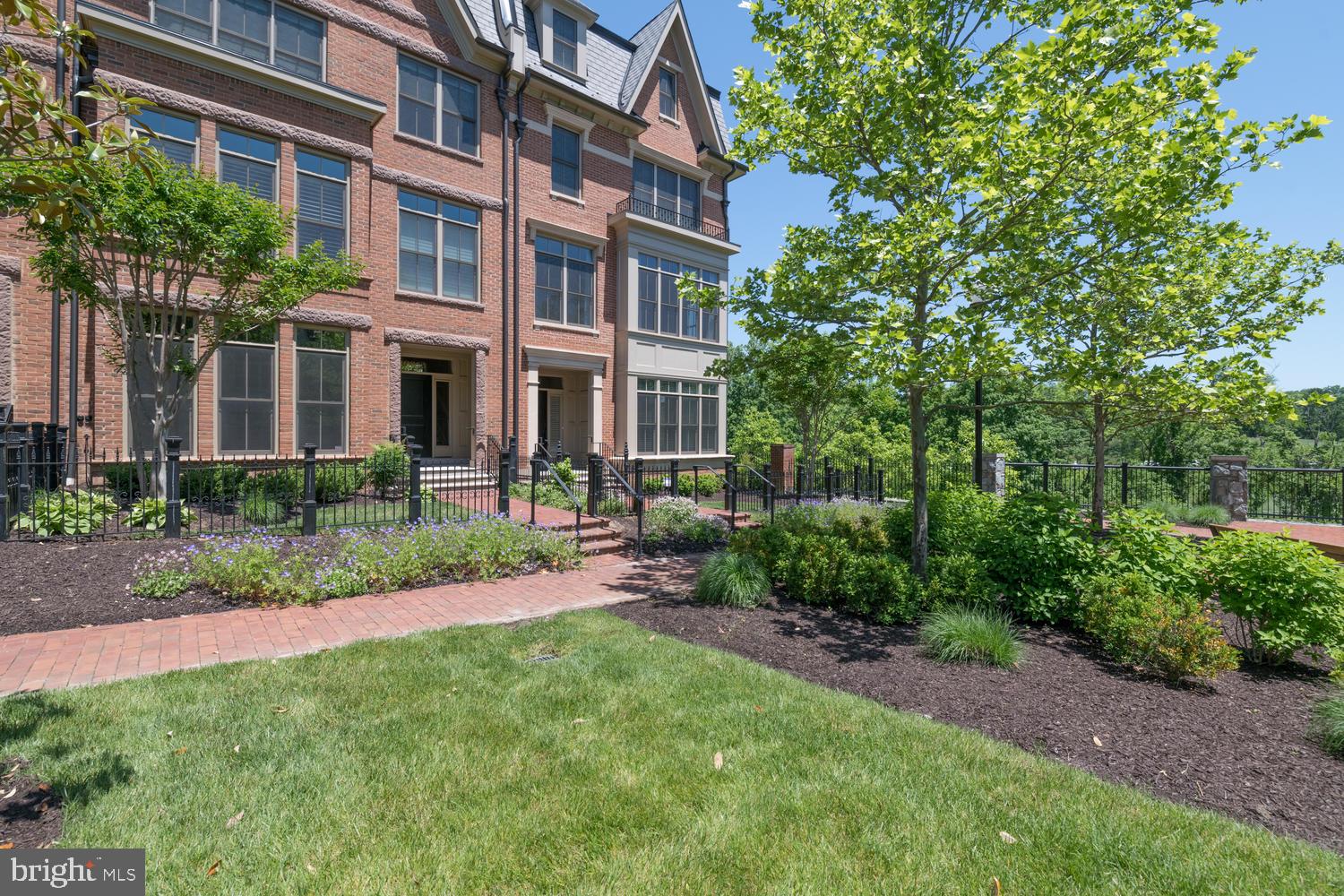 10861 SYMPHONY PARK DR